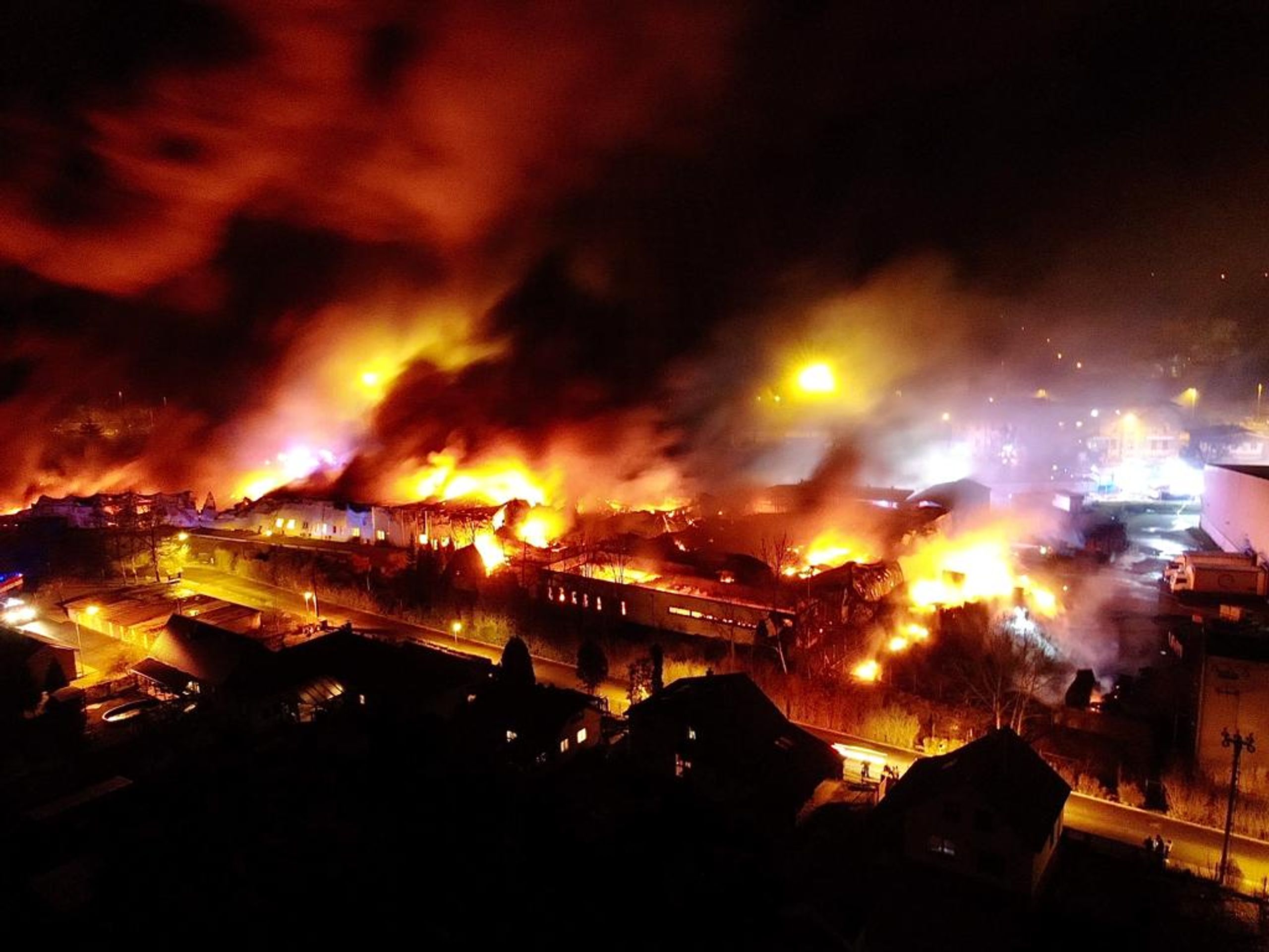 Požár v Mladé Boleslavi z výšky - Požár v Mladé Boleslavi z výšky (3/5)