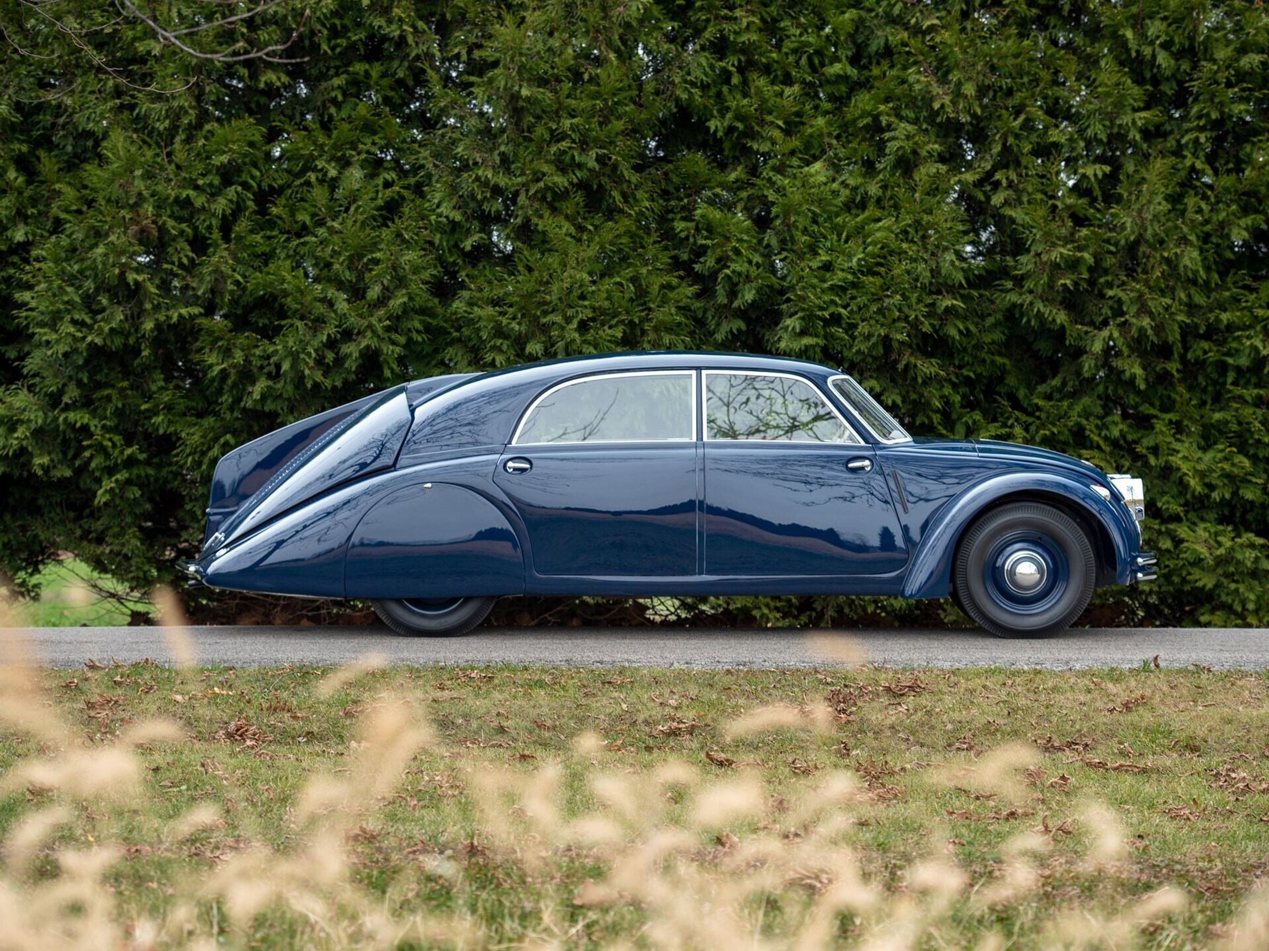 Unikátní Tatra 77 z roku 1934 - Unikátní Tatra 77 se prodala za 8,5 milionu korun (4/20)