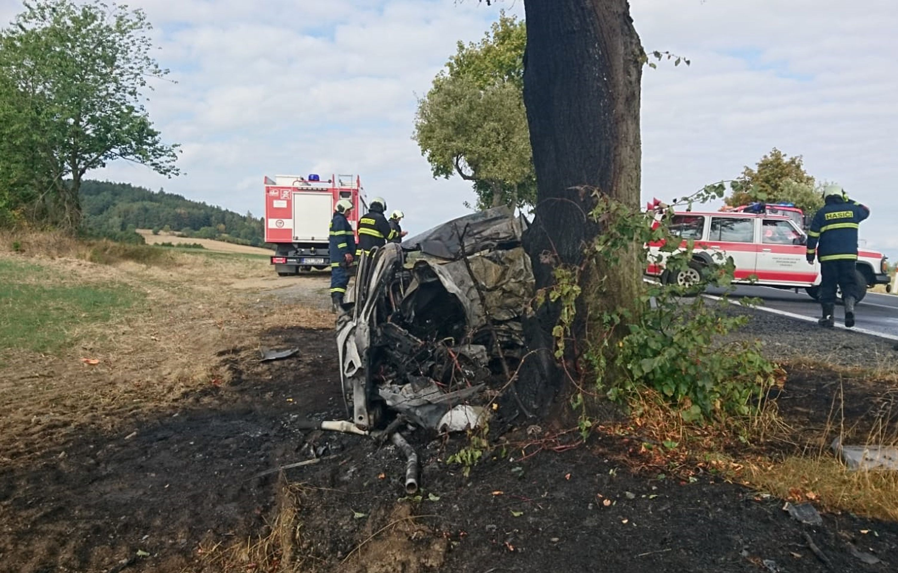 Tragická dopravní nehoda mezi obcemi Drahonice – Cehnice - 1 - GALERIE: Tragická dopravní nehoda mezi obcemi Drahonice – Cehnice (1/10)