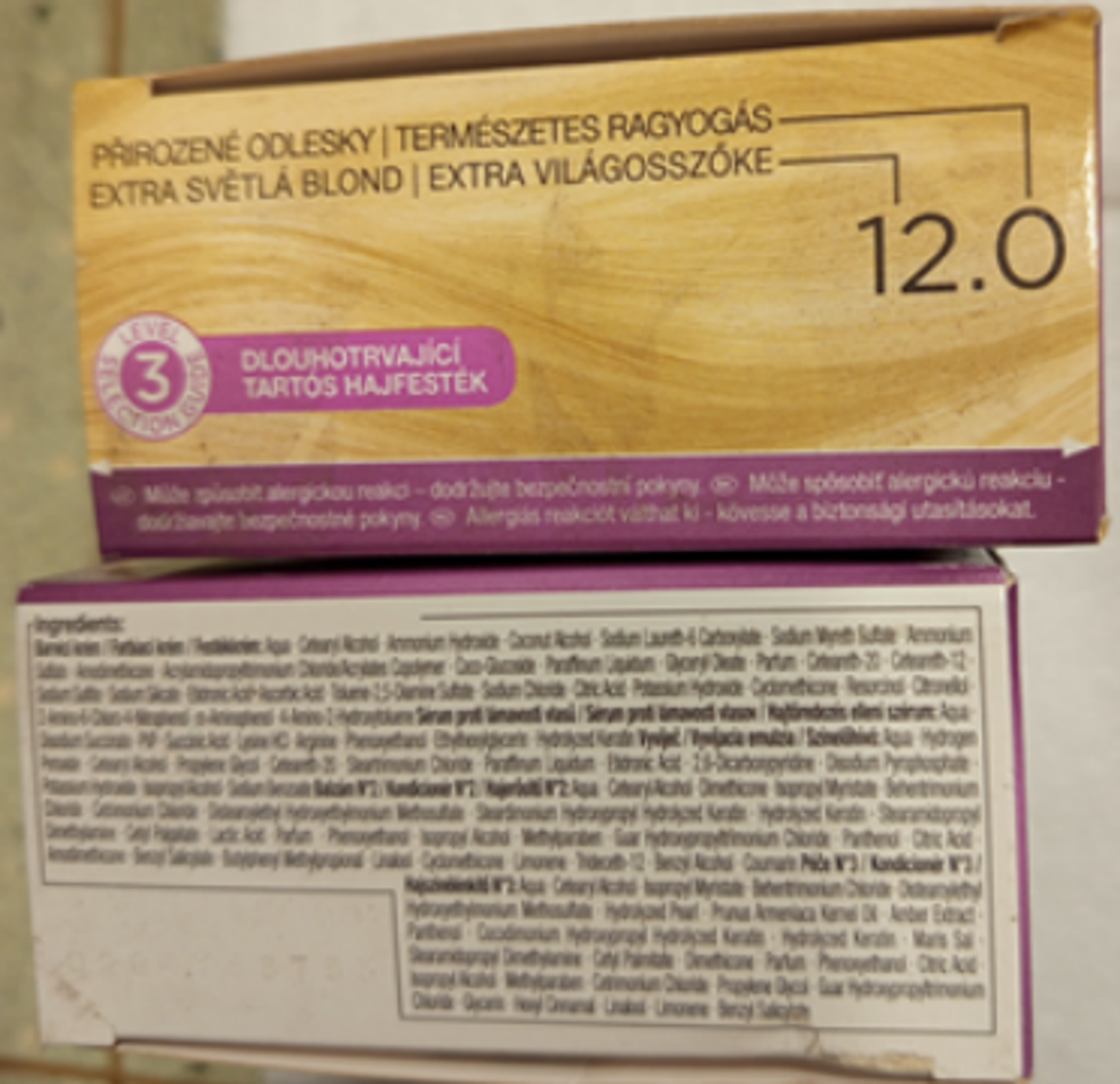 Nebezpečná barva na vlasy - Nebezpečná barva na vlasy (2/4)