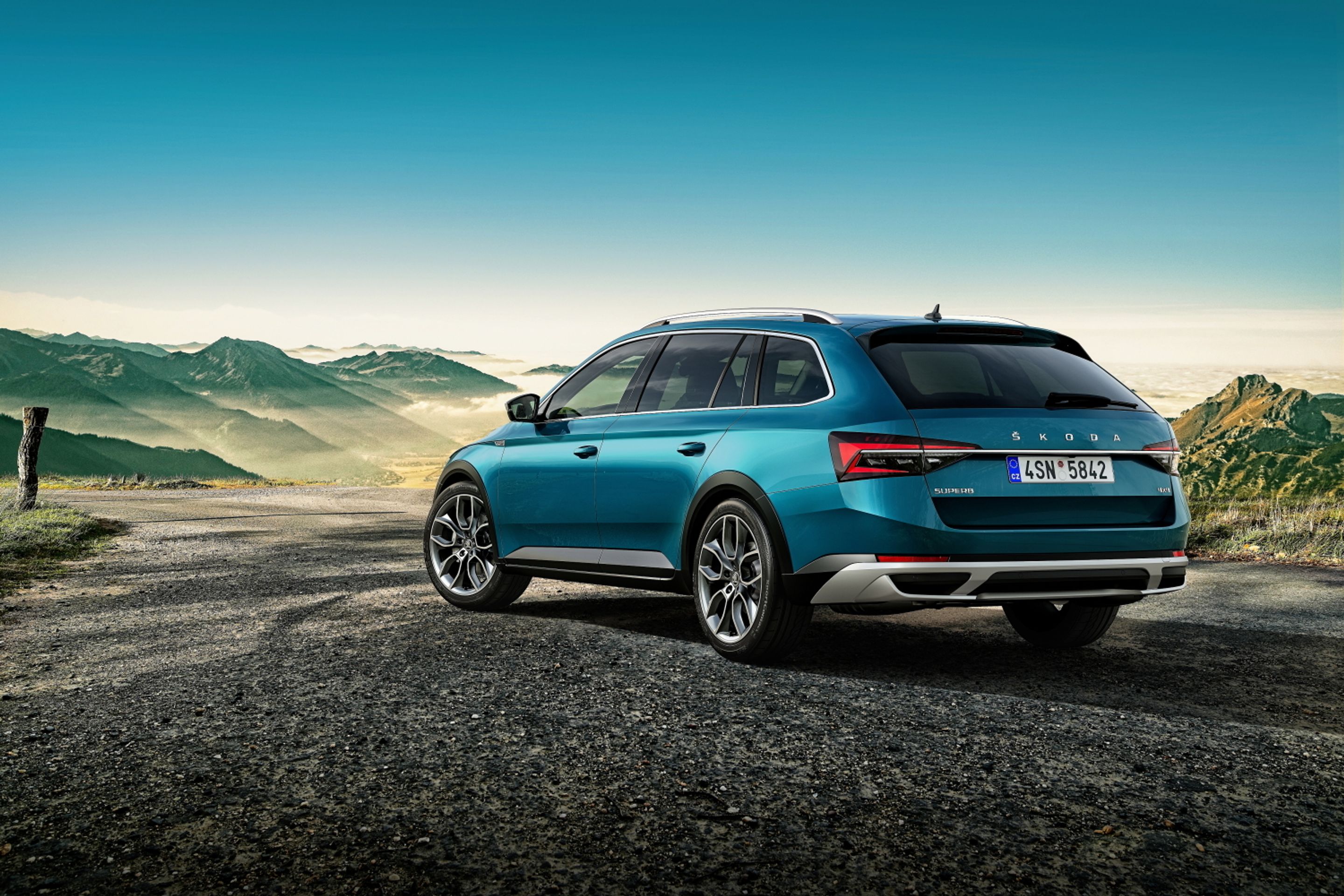 Škoda Superb Scout - 4 - Fotogalerie: Škoda Superb poprvé jako Scout (4/5)