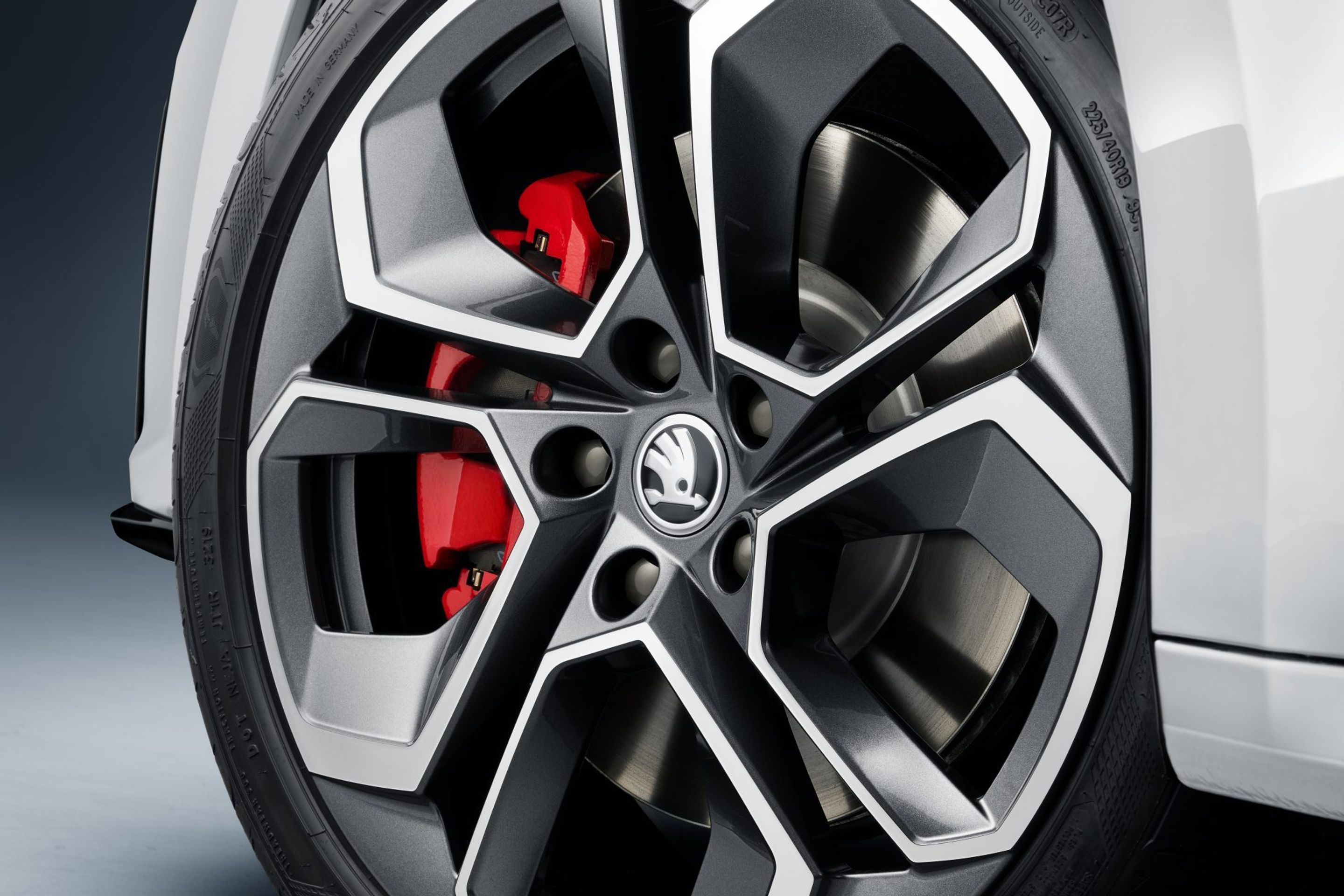 Škoda Octavia RS iV - 30 - Fotogalerie: Nová hybridní Škoda Octavia RS (12/21)
