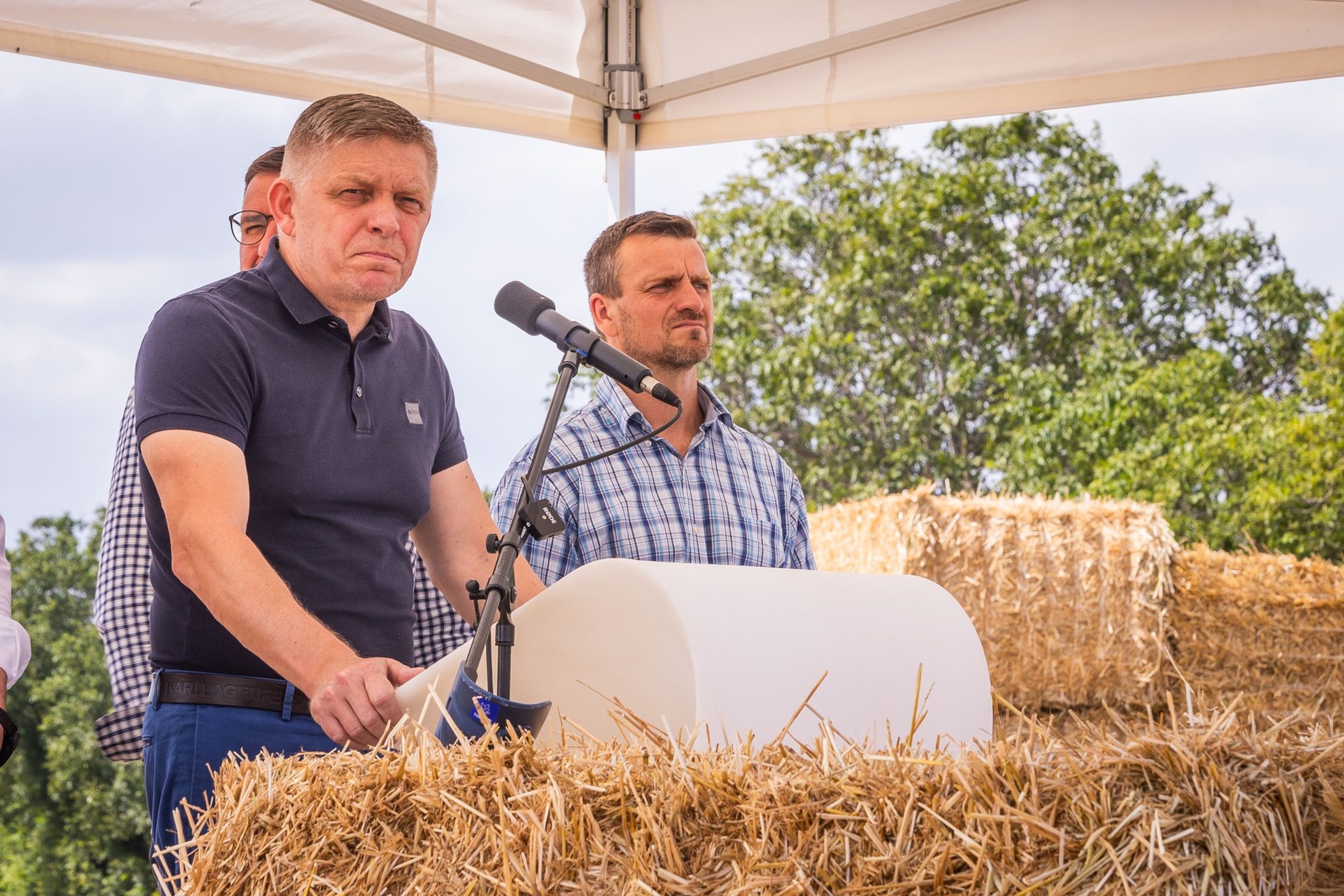 Robert Fico na kontrole sklizně (5) - Robert Fico na kontrole sklizně (2/5)