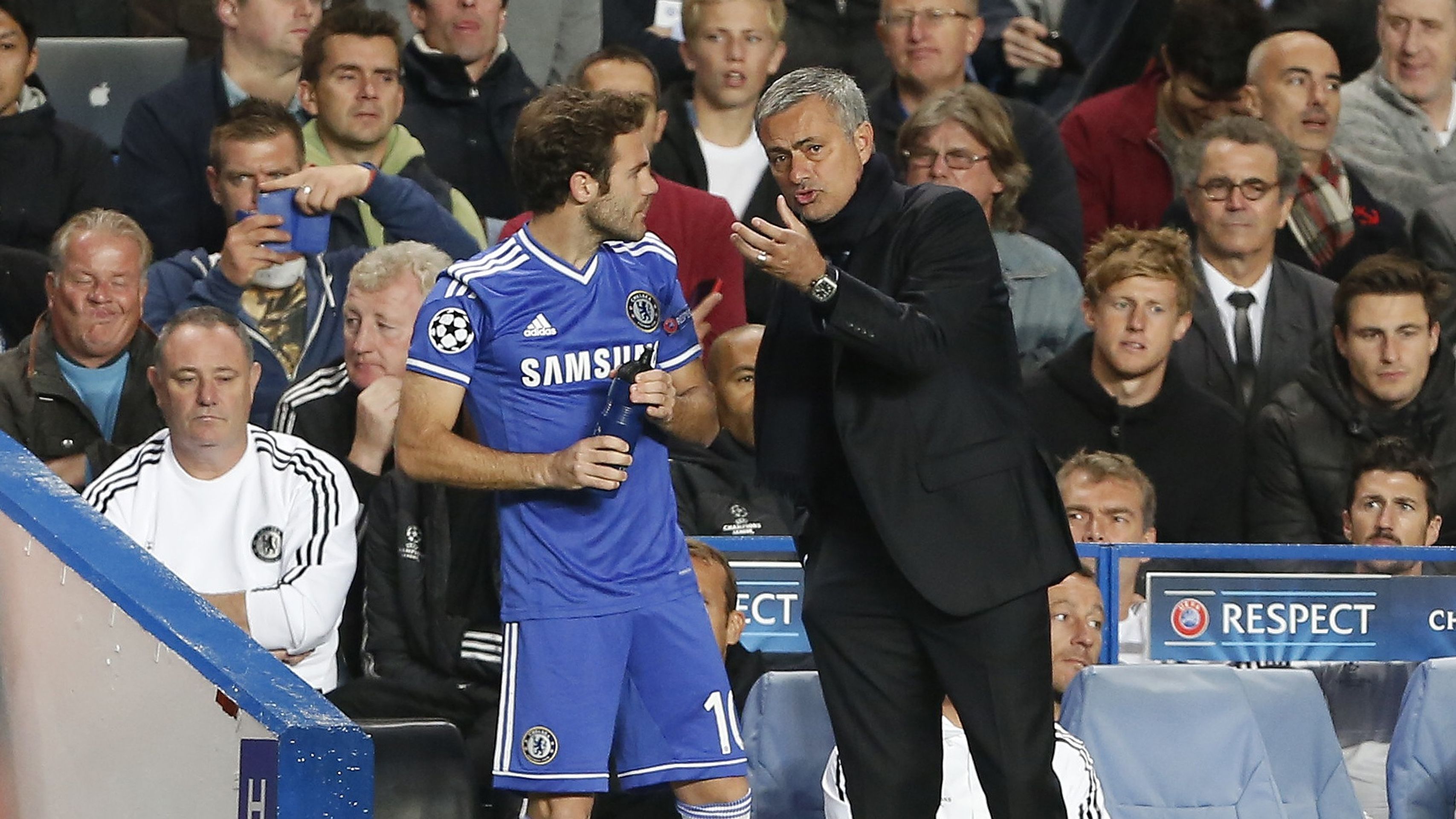 Jose Mourinho, Juan Mata - GALERIE: José Mourinho, Juan Mata a Oscar (8/8)