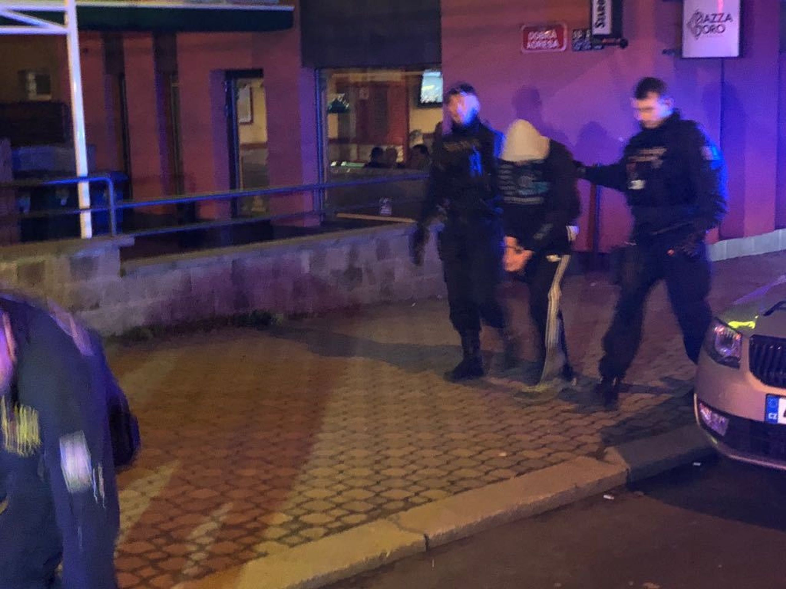 Policejní honička v Praze - 3 - GALERIE: Policejní honička v Praze (3/4)
