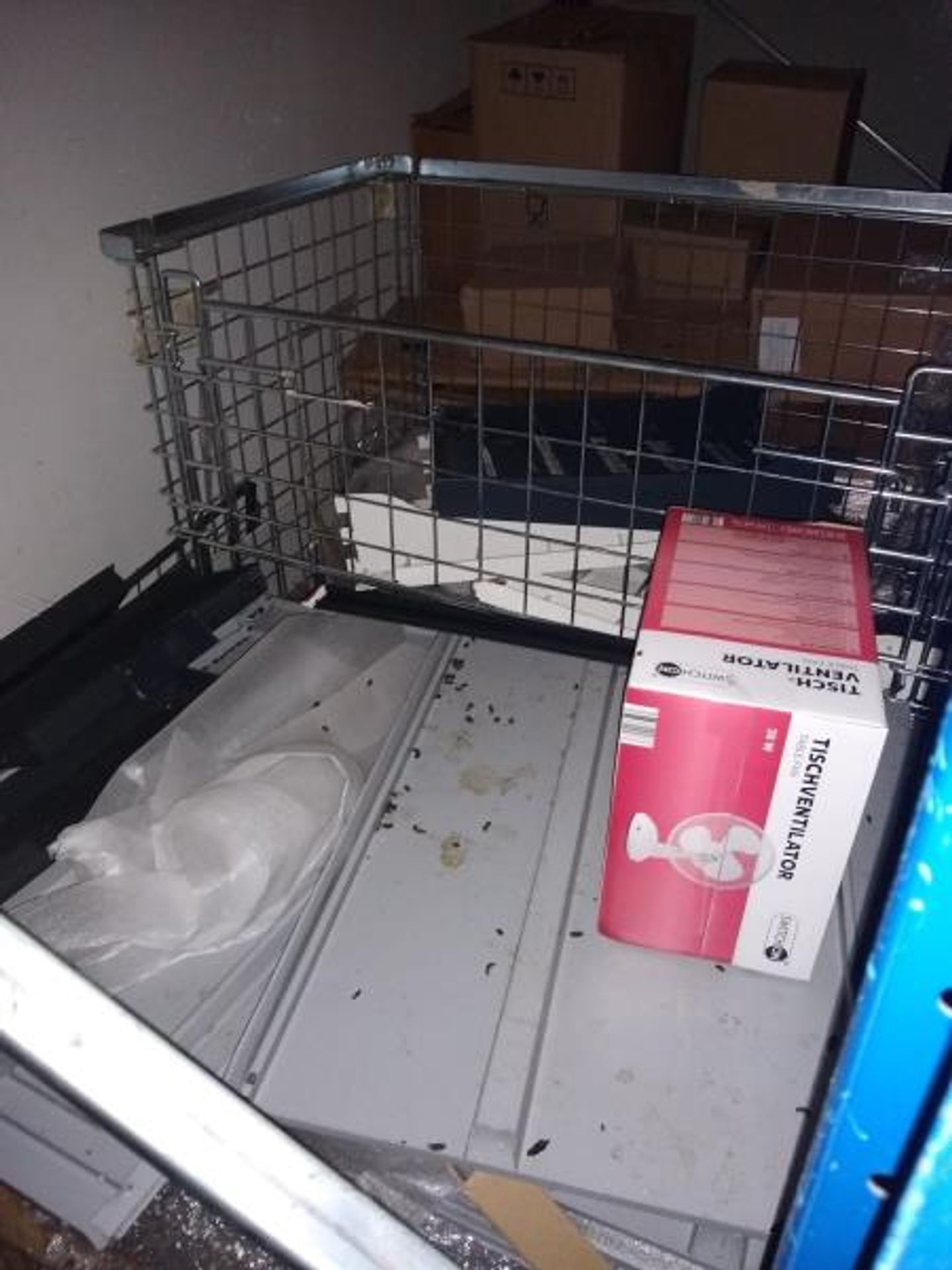 Uzavřená provozovna - Kaufland, Jičín (11) - Uzavřená provozovna Kaufland Jičín (11/14)