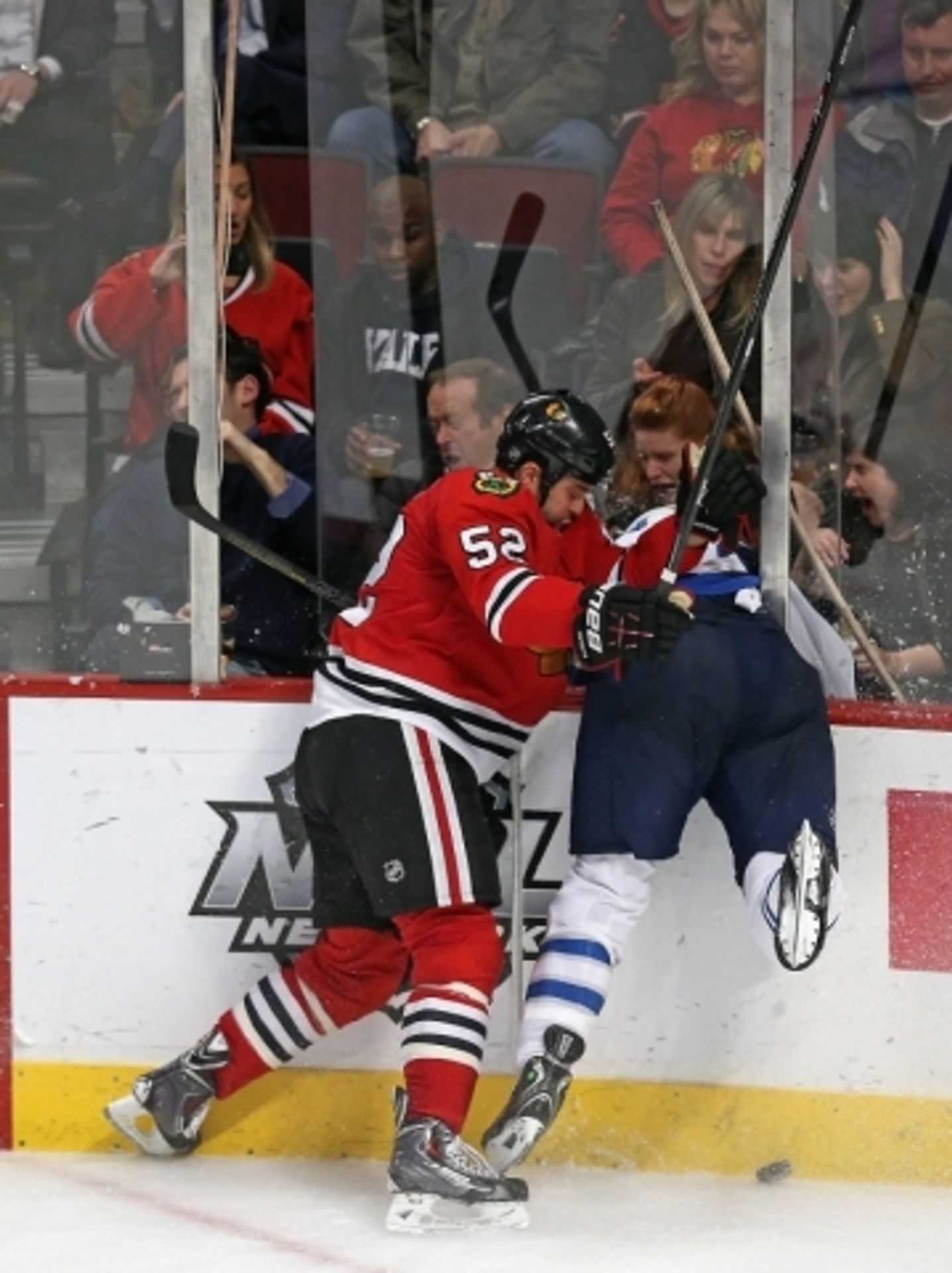 Krádež přilby v NHL - 2 - GALERIE: Neuvěřitelná krádež v NHL (3/8)