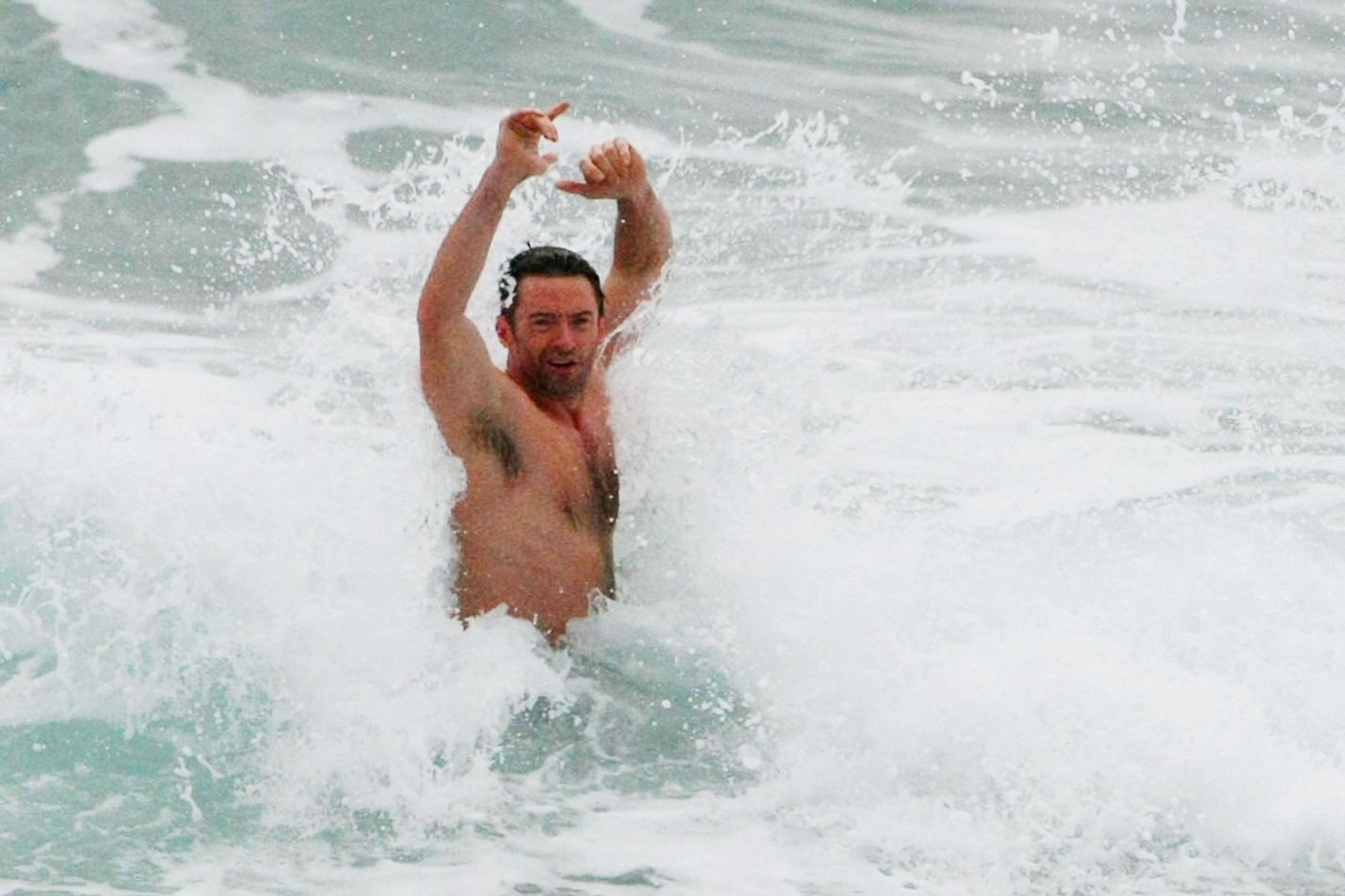 Hugh Jackman na pláži - 3 - Hugh Jackman (6/10)