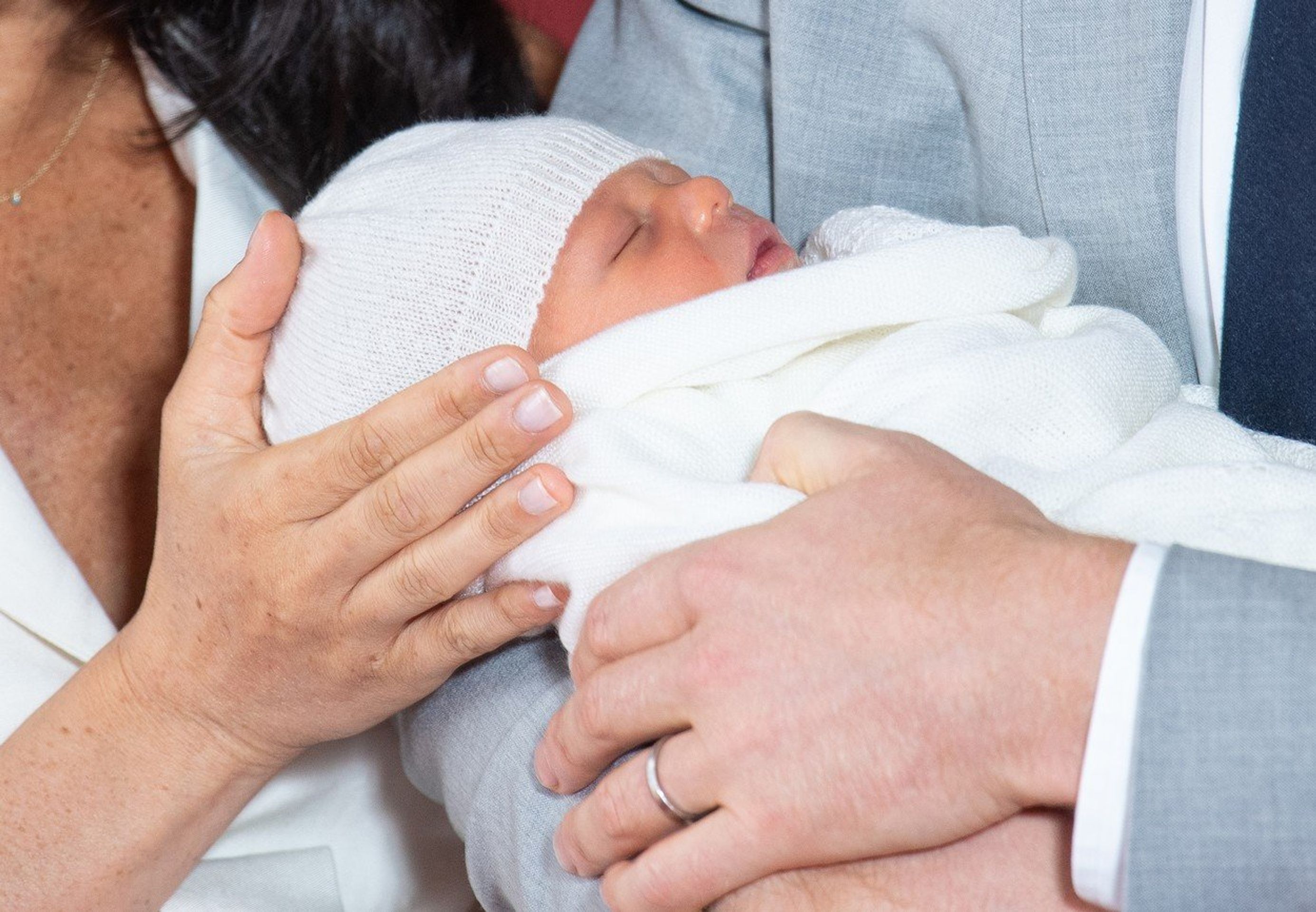 Meghan a Harry ukázali svého syna - 1 - GALERIE: Archie a Charles (6/8)