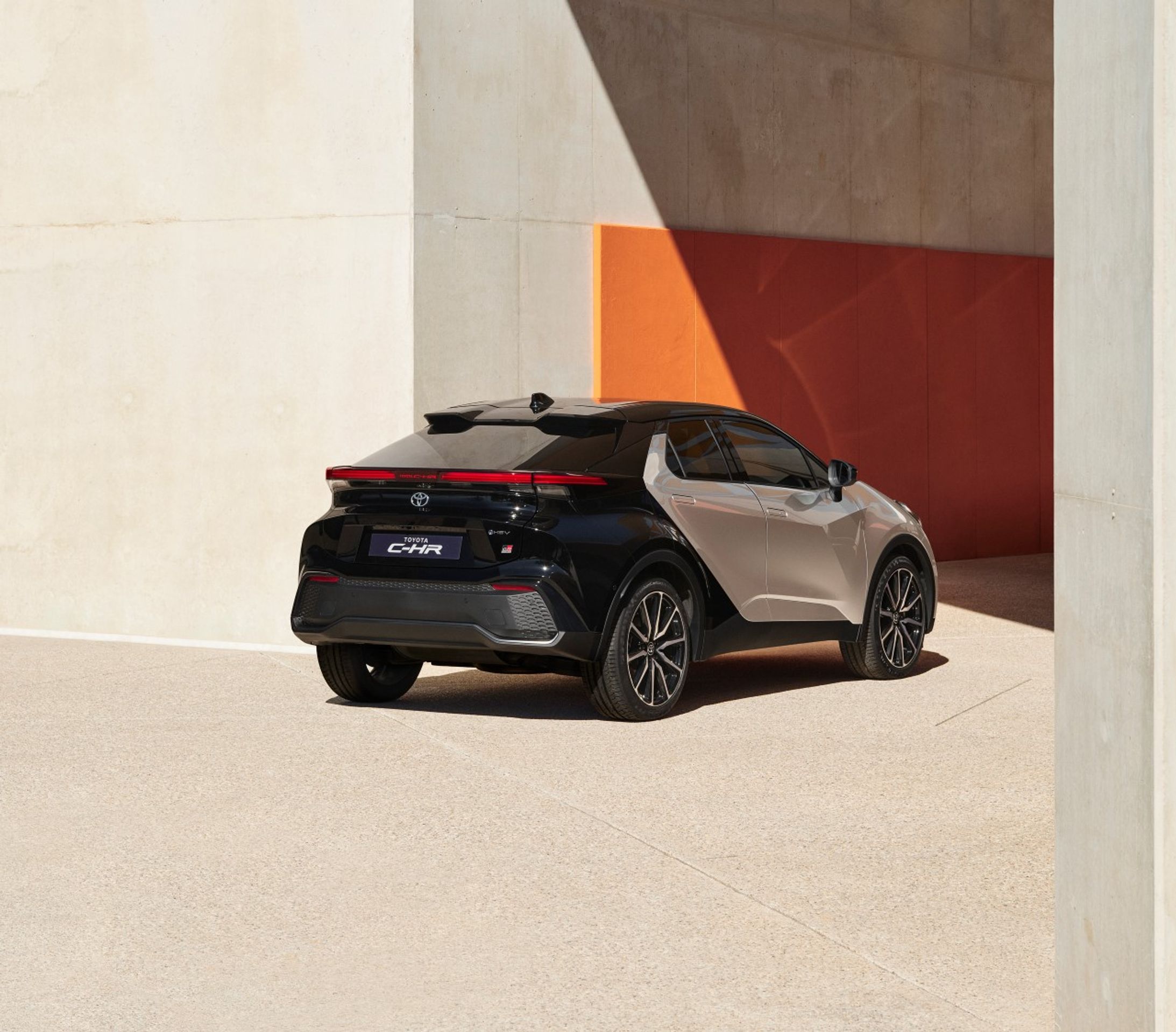 Nová generace Toyoty C-HR - Nová generace Toyoty C-HR (17/17)