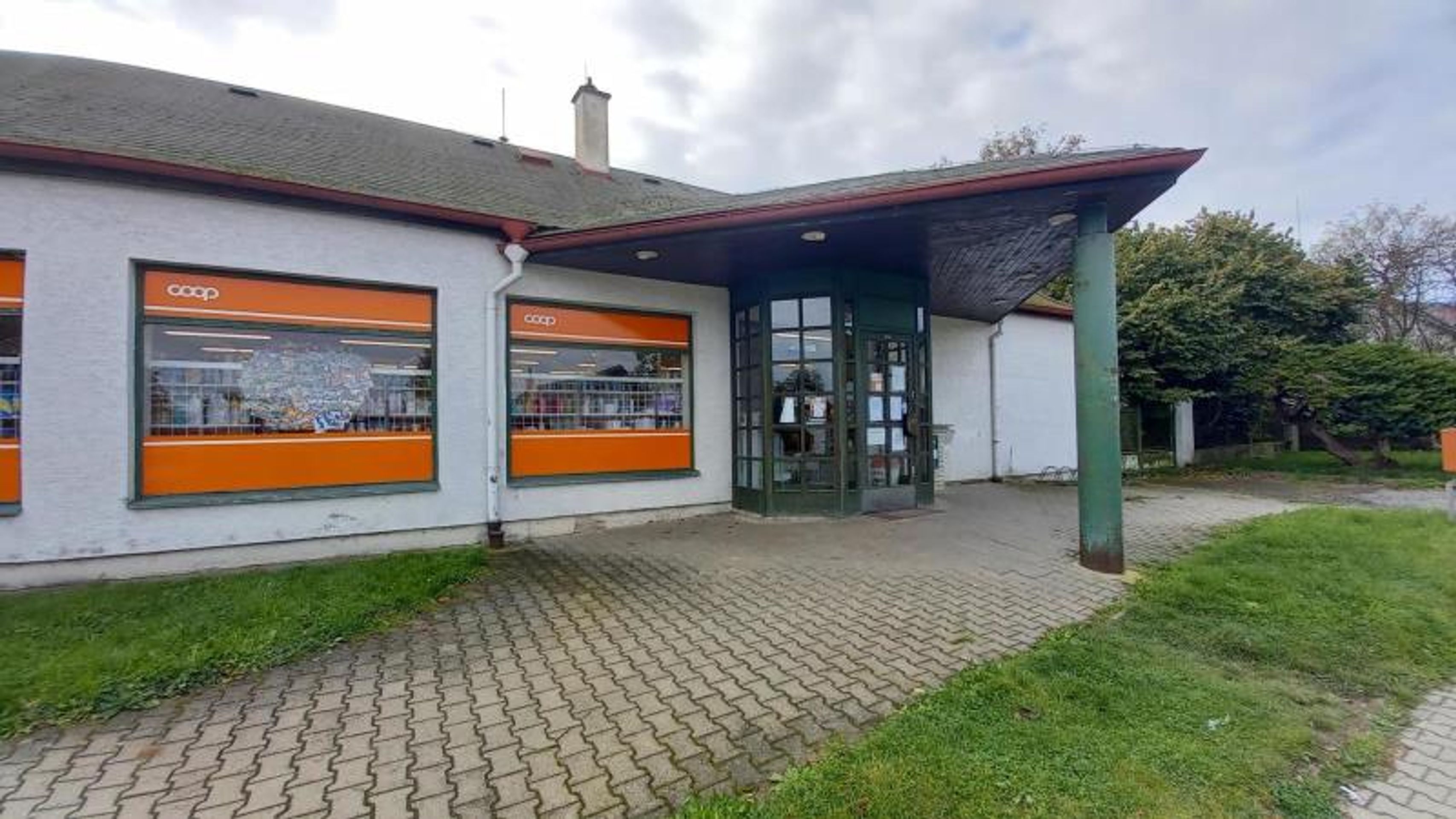Uzavřená provozovna - Jednota, Ostřešany  (8) - Uzavřená provozovna Jednota Ostřešany (1/9)