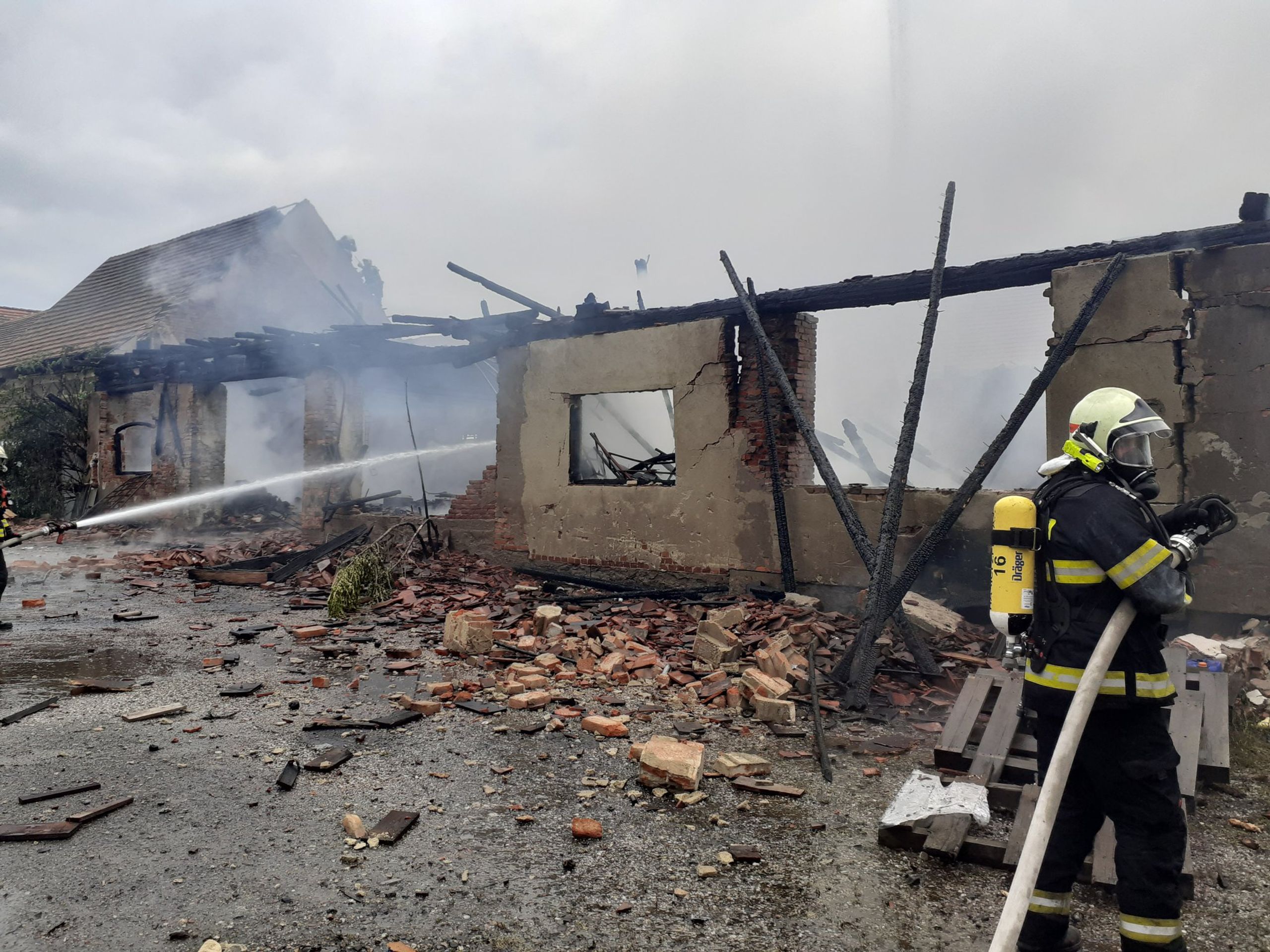 Exploze ve výrobně pyrotechniky (3) - Exploze skladu s pyrotechnikou (1/9)