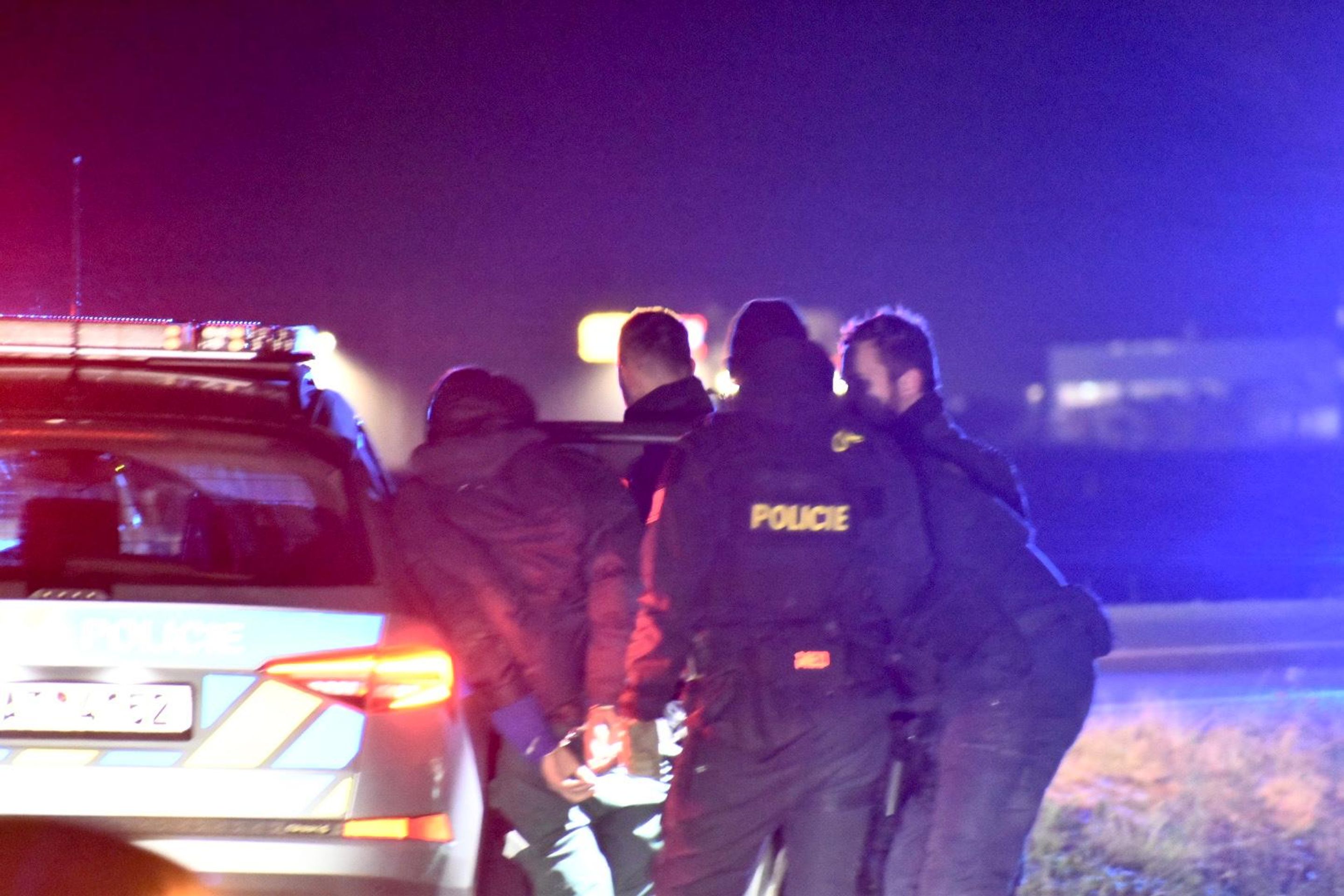 Honička s kradeným vozem - Honička s kradeným vozem (11/12)