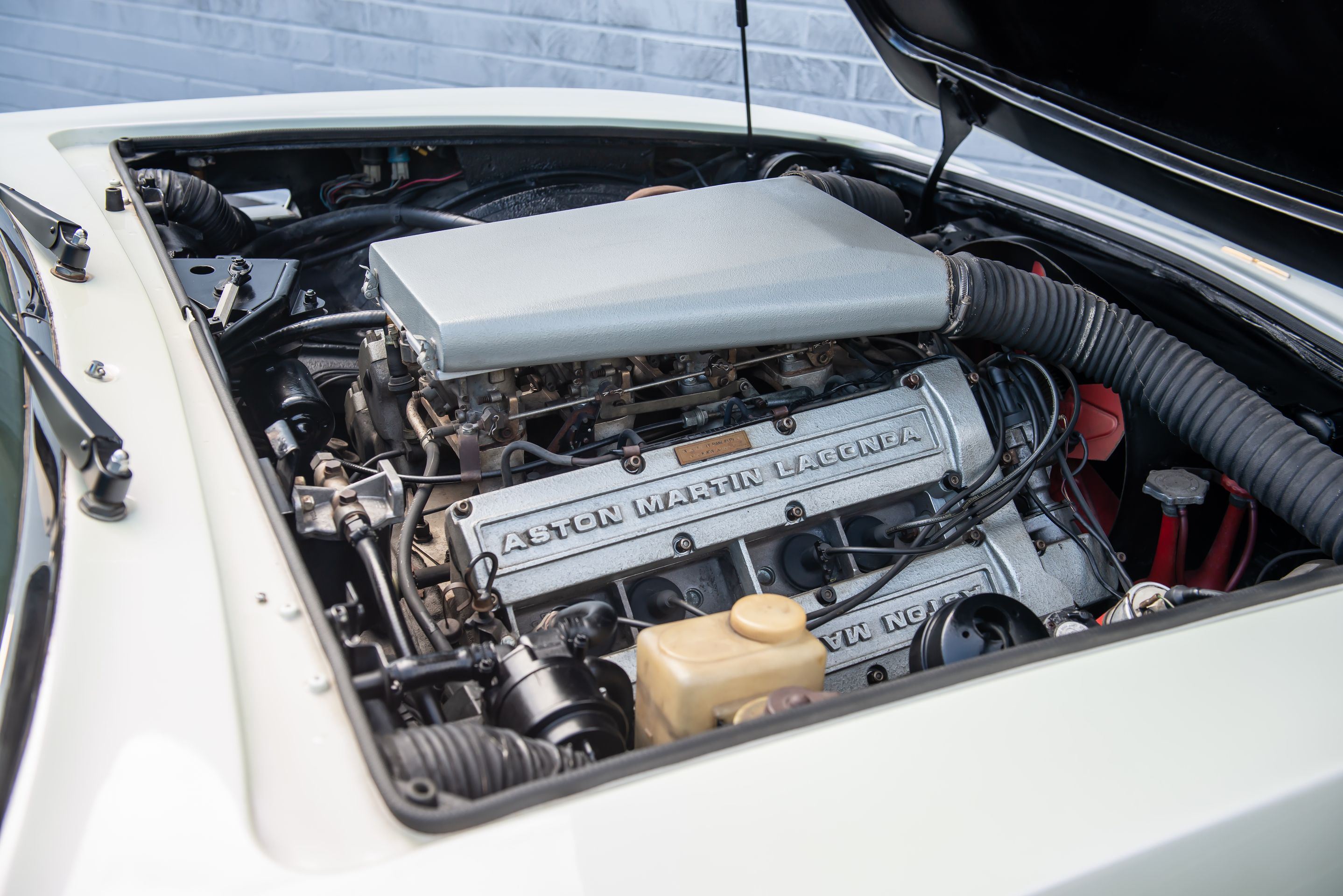 Aston Martin V8 Vantage - Aston Martin V8 Vantage (9/9)