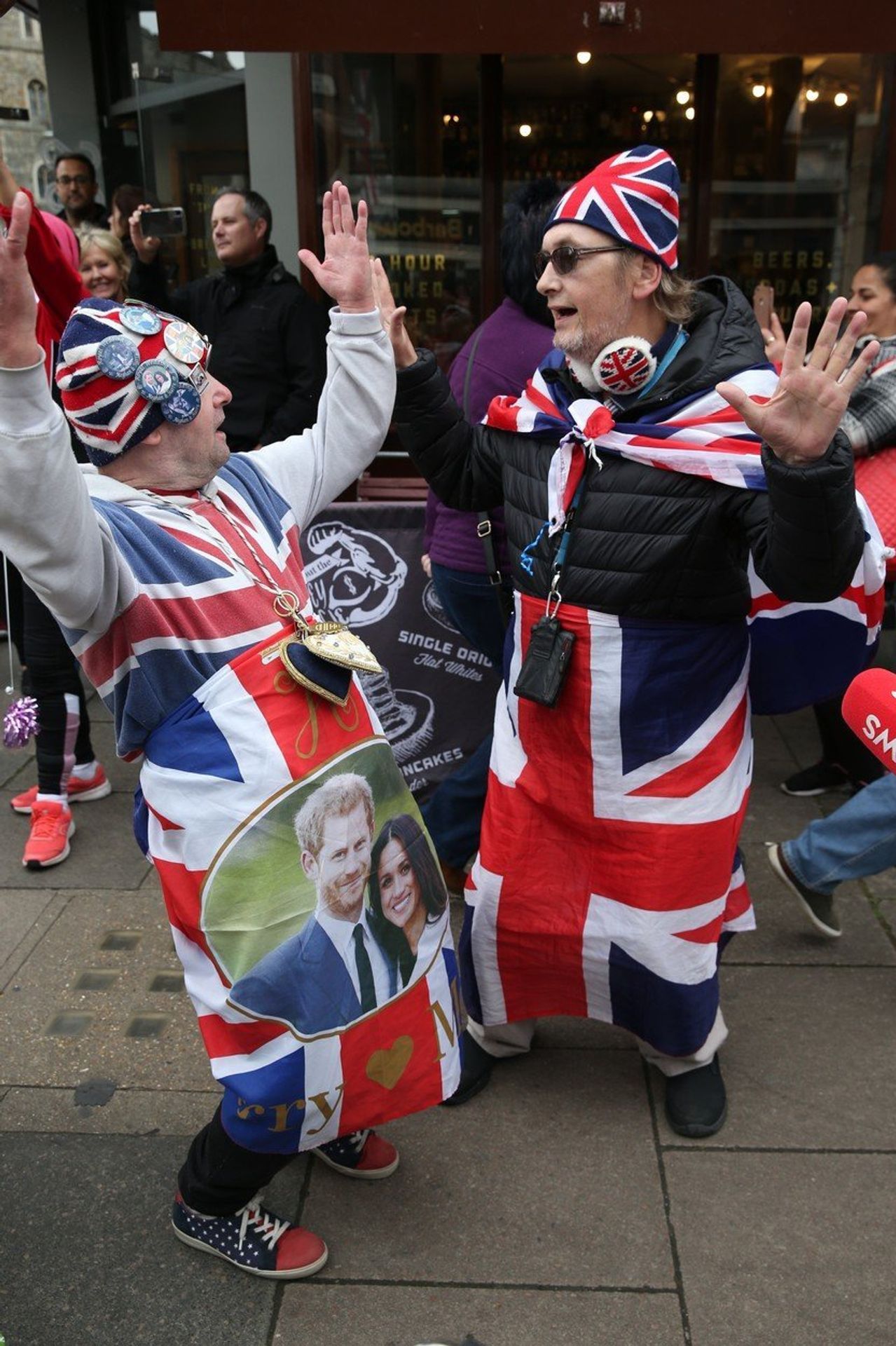 Británie se raduje! Vévodkyně Meghan porodila chlapečka! - 3 - GALERIE: Británie se raduje! Vévodkyně Meghan porodila chlapečka! (3/5)