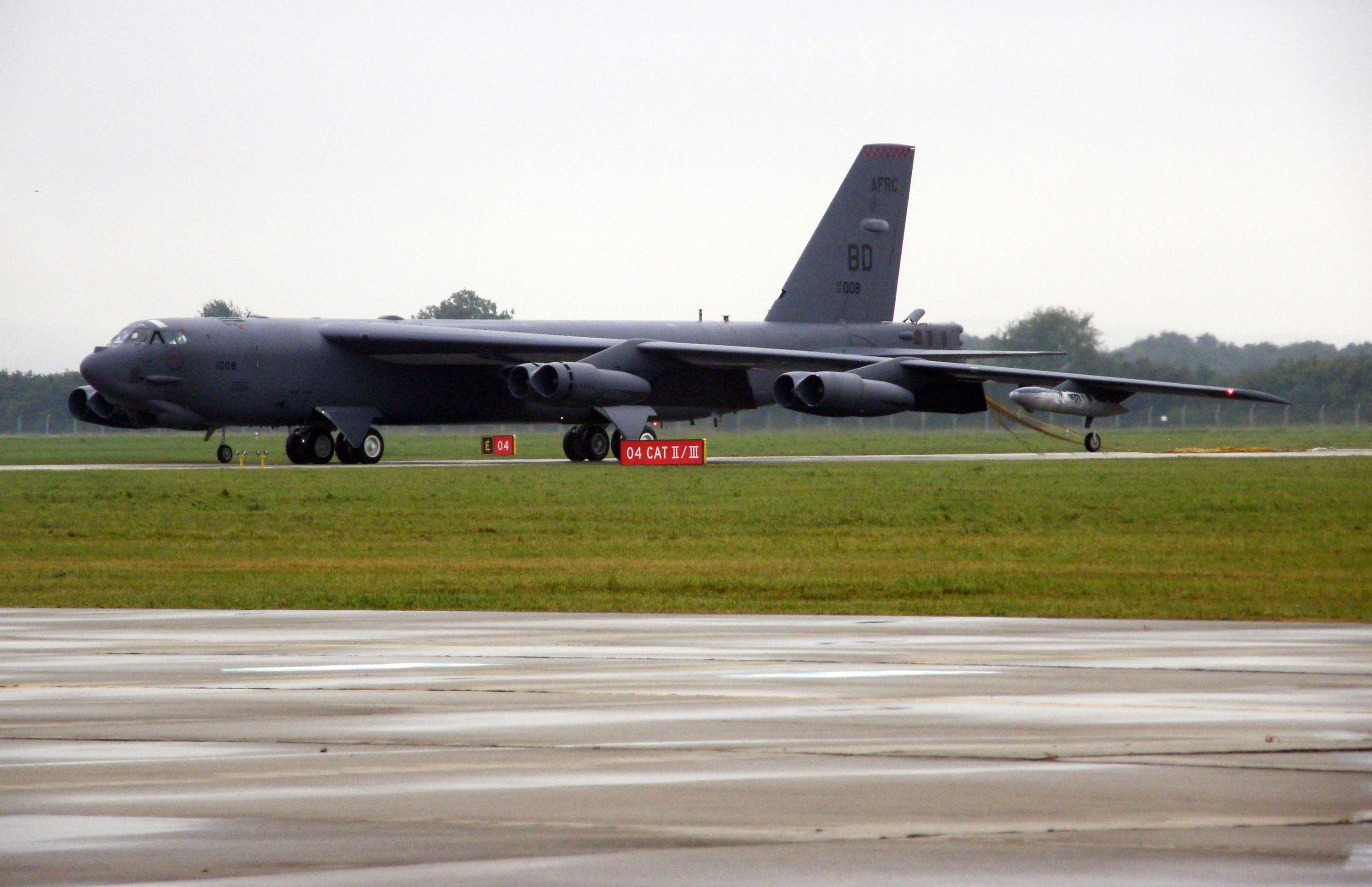Bombardér B-52 - 8 - galerie - B-52 v Ostravě (3/9)