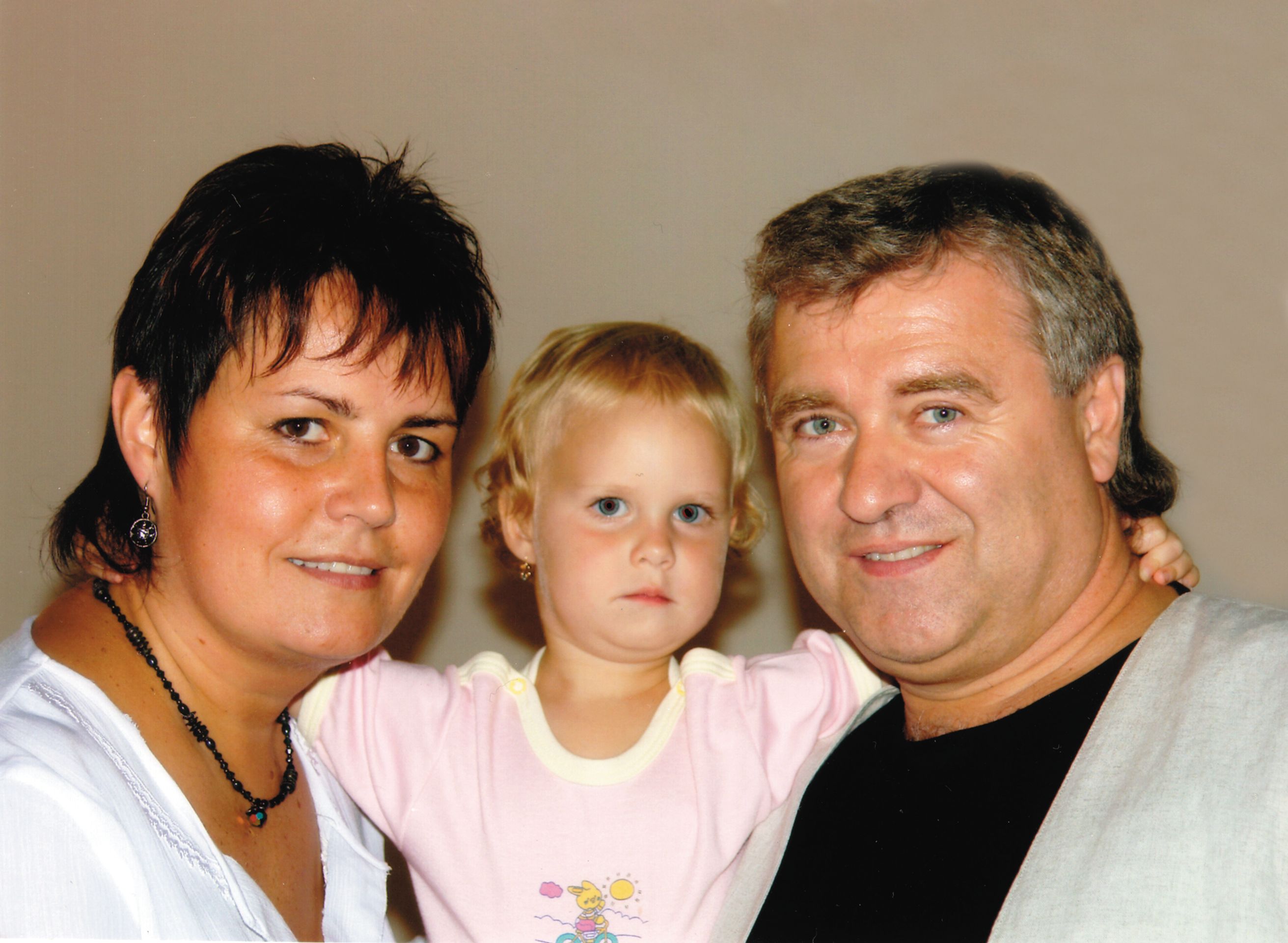 Eva a Vašek s dcerou v roce 2006 - Pěvecké duo Eva a Vašek (8/8)