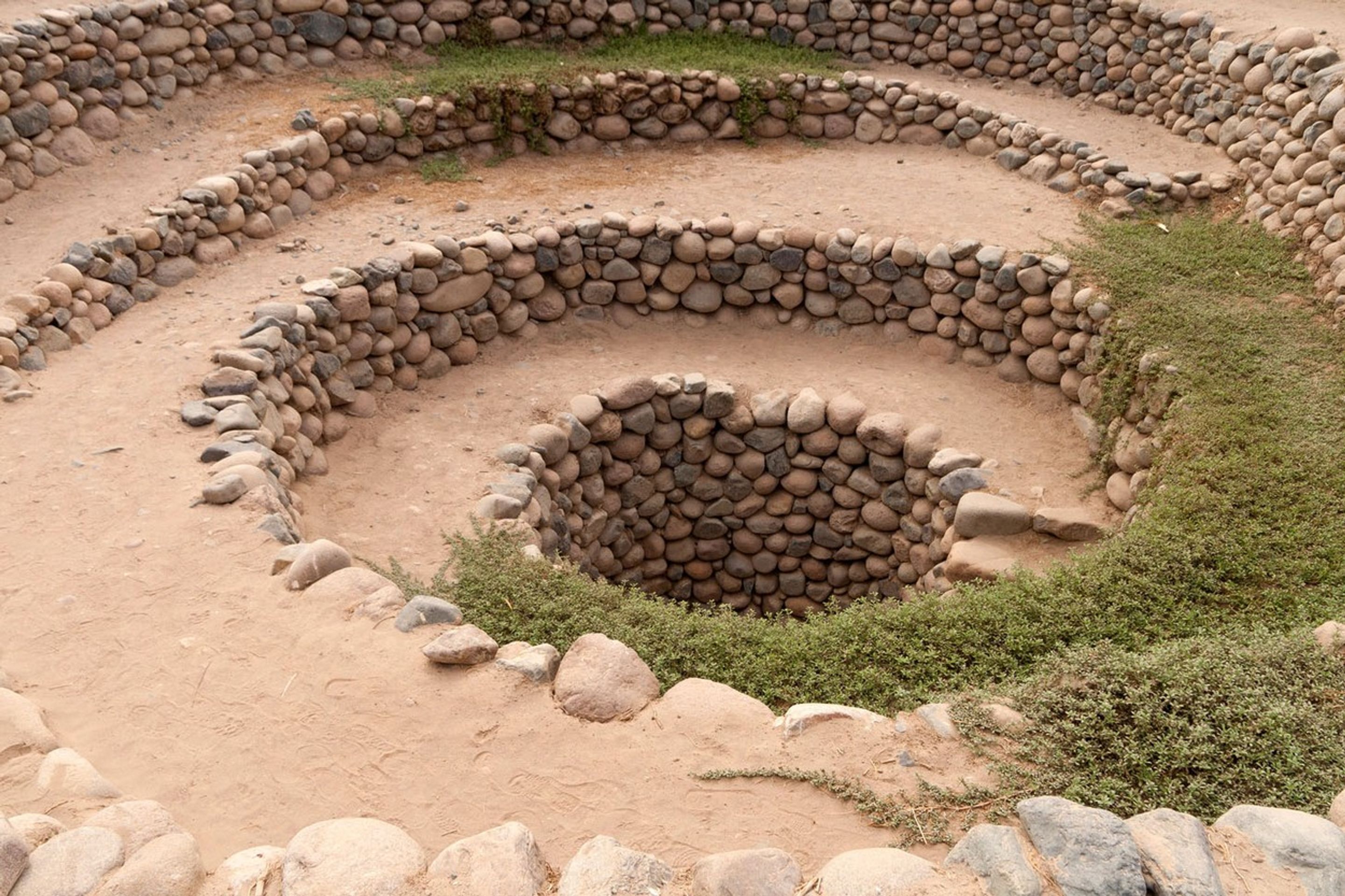 Spirálovité díry na planině Nazca - 2 - GALERIE: Obrazce na planině Nazca (2/2)