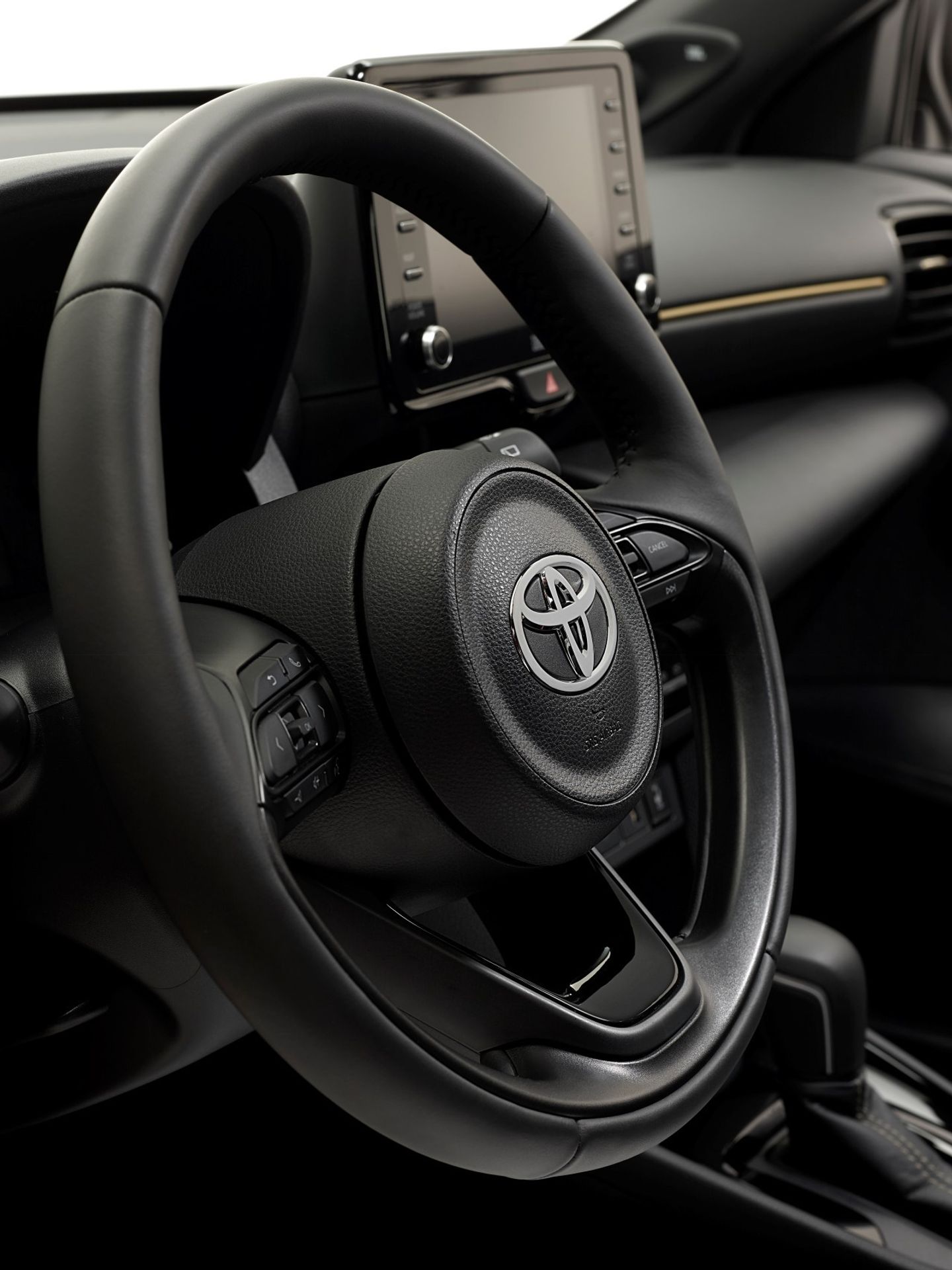 Toyota Yaris Cross Adventure - 17 - Fotogalerie: Yaris Cross Adventure i v exkluzivní Premiere Edition (12/18)