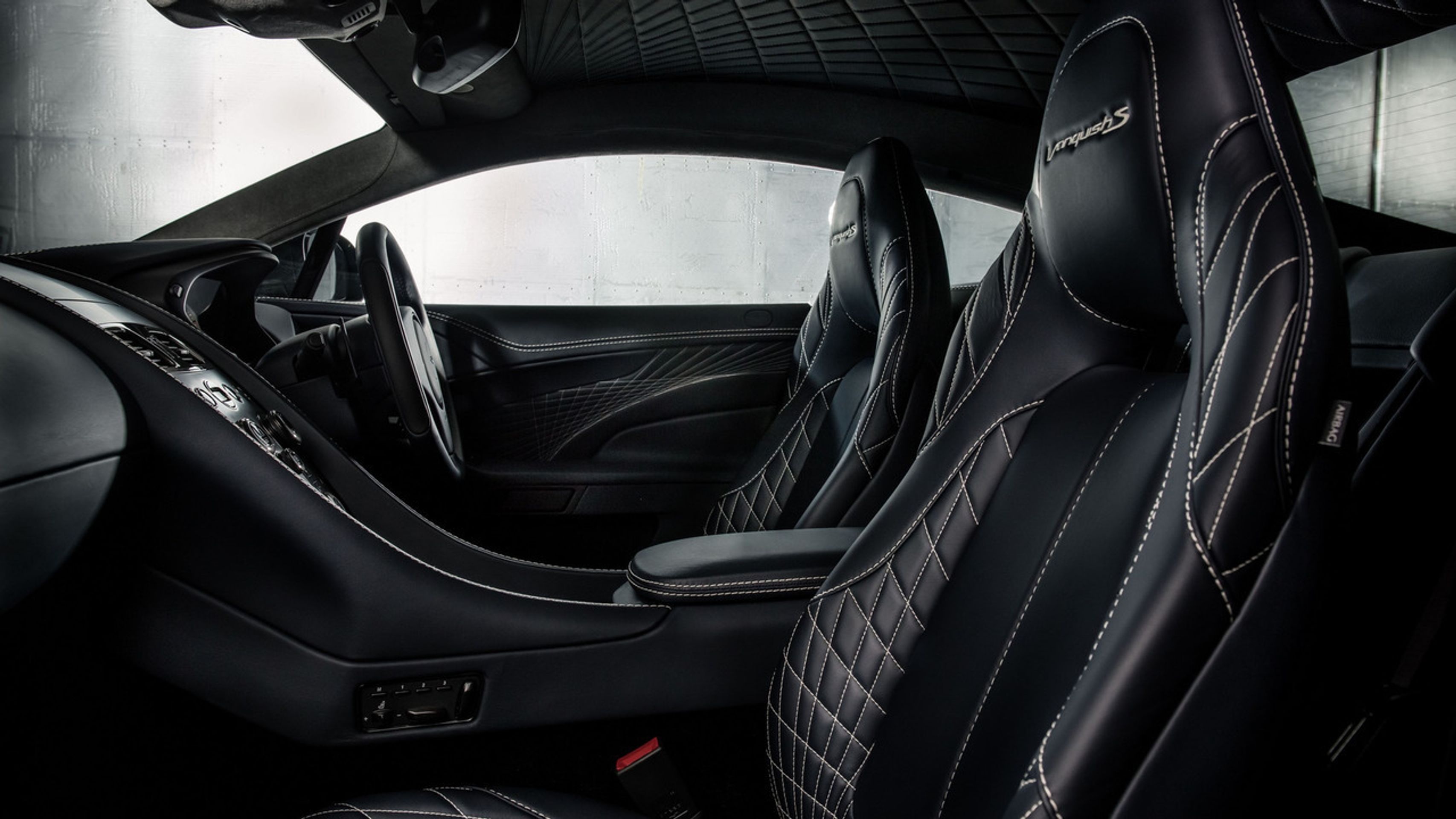 Aston Martin - 11 - GALERIE: Aston Martin Vanquish S (3/8)