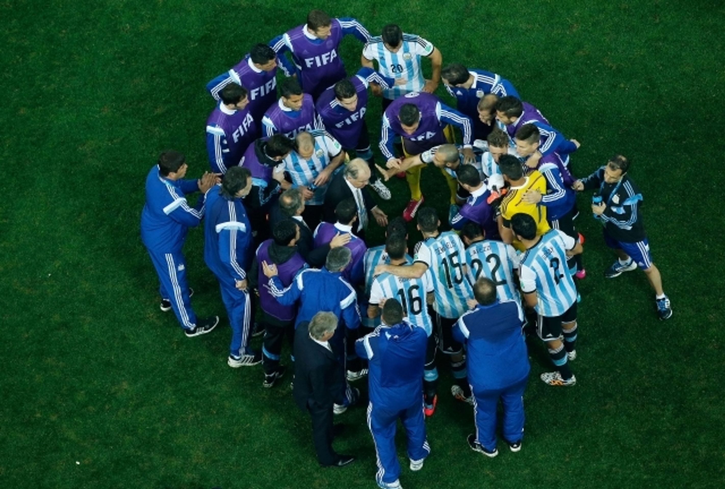 Fotbalové MS 2014: Argentina - Nizozemsko 0:0, pen 4:2 - 1 - GALERIE: Fotbalové MS, Argentina - Nizozemsko 0:0, pen 4:2 (4/5)