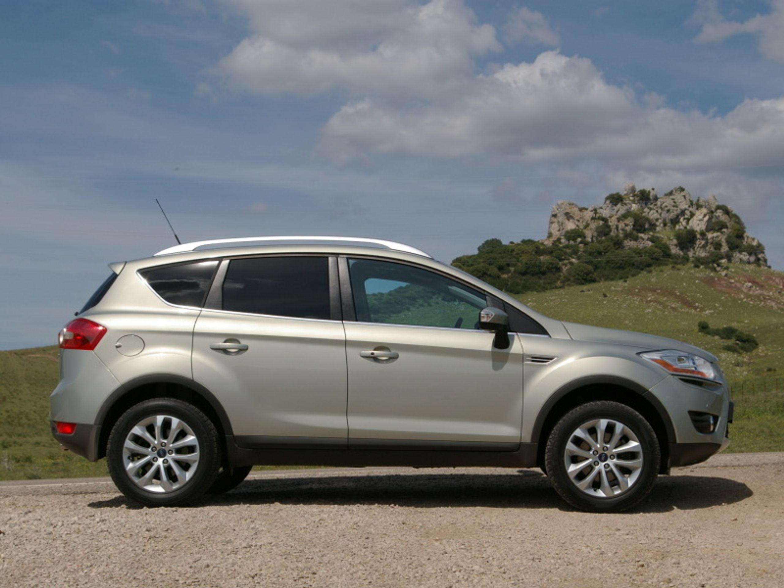 Ford kuga - GALERIE Ford Kuga (8/11)