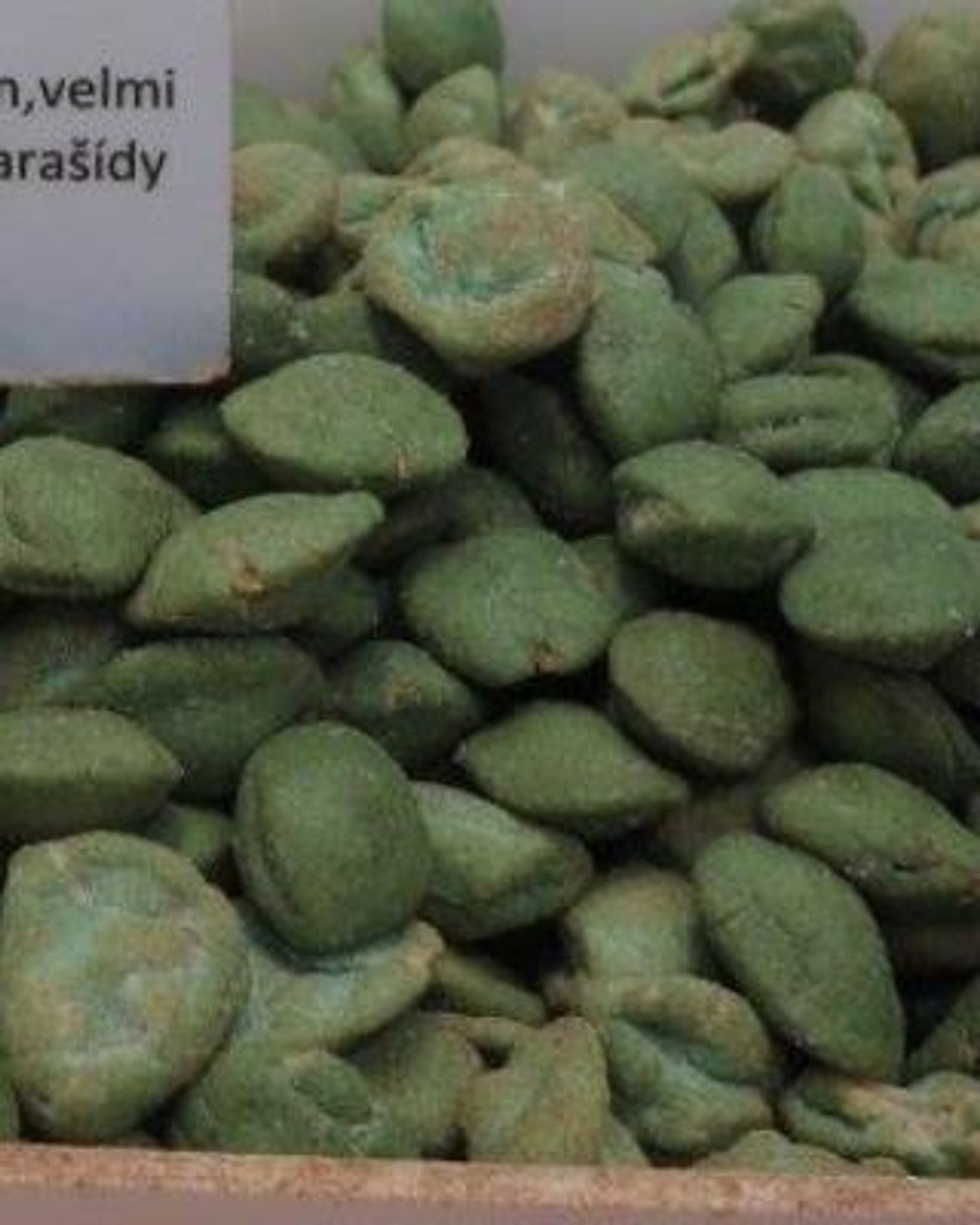 Nebezpečné potraviny - Arašídy ve wasabi pastě - GALERIE: Nebezpečné potraviny únor (4/15)