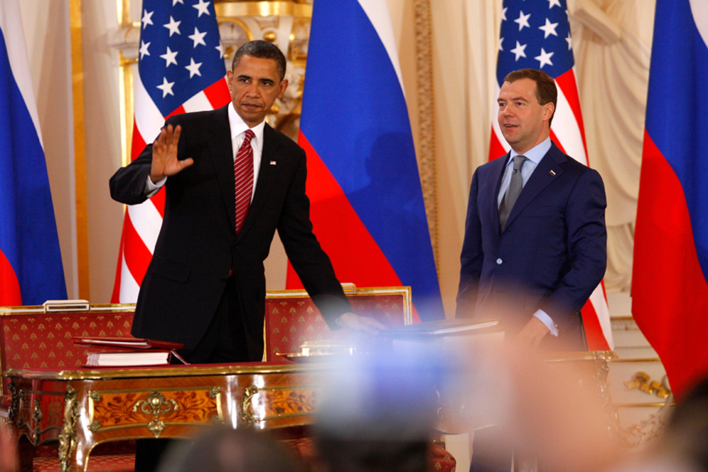 Obama a Medveděv-16 - GALERIE: Obama a Medveděv podepisují smlouvu o odzbrojení (21/26)