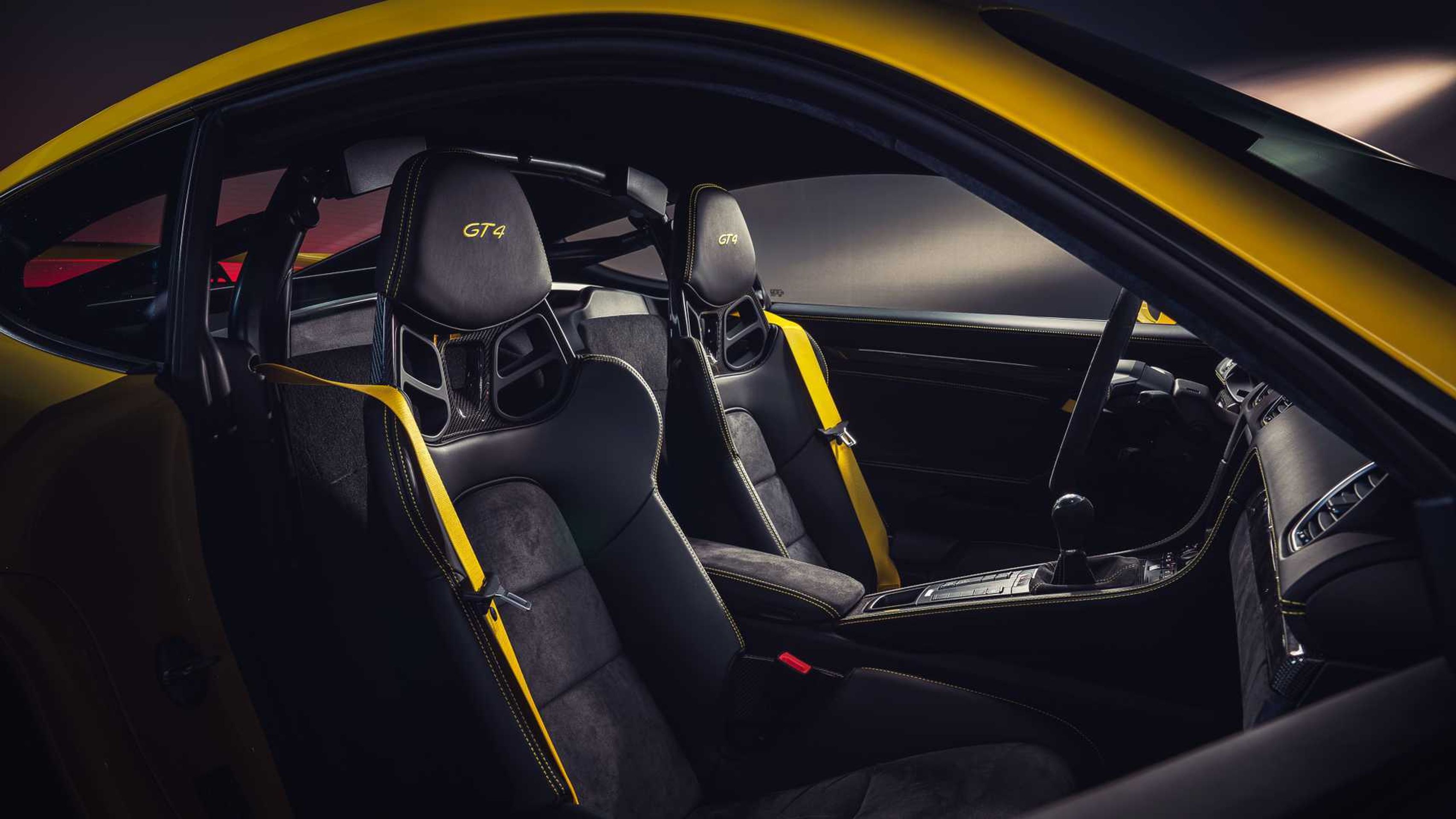 Porsche 718 Cayman GT4 - 27 - Fotogalerie: Ostré kupé Porsche 718 Cayman GT4 (10/12)