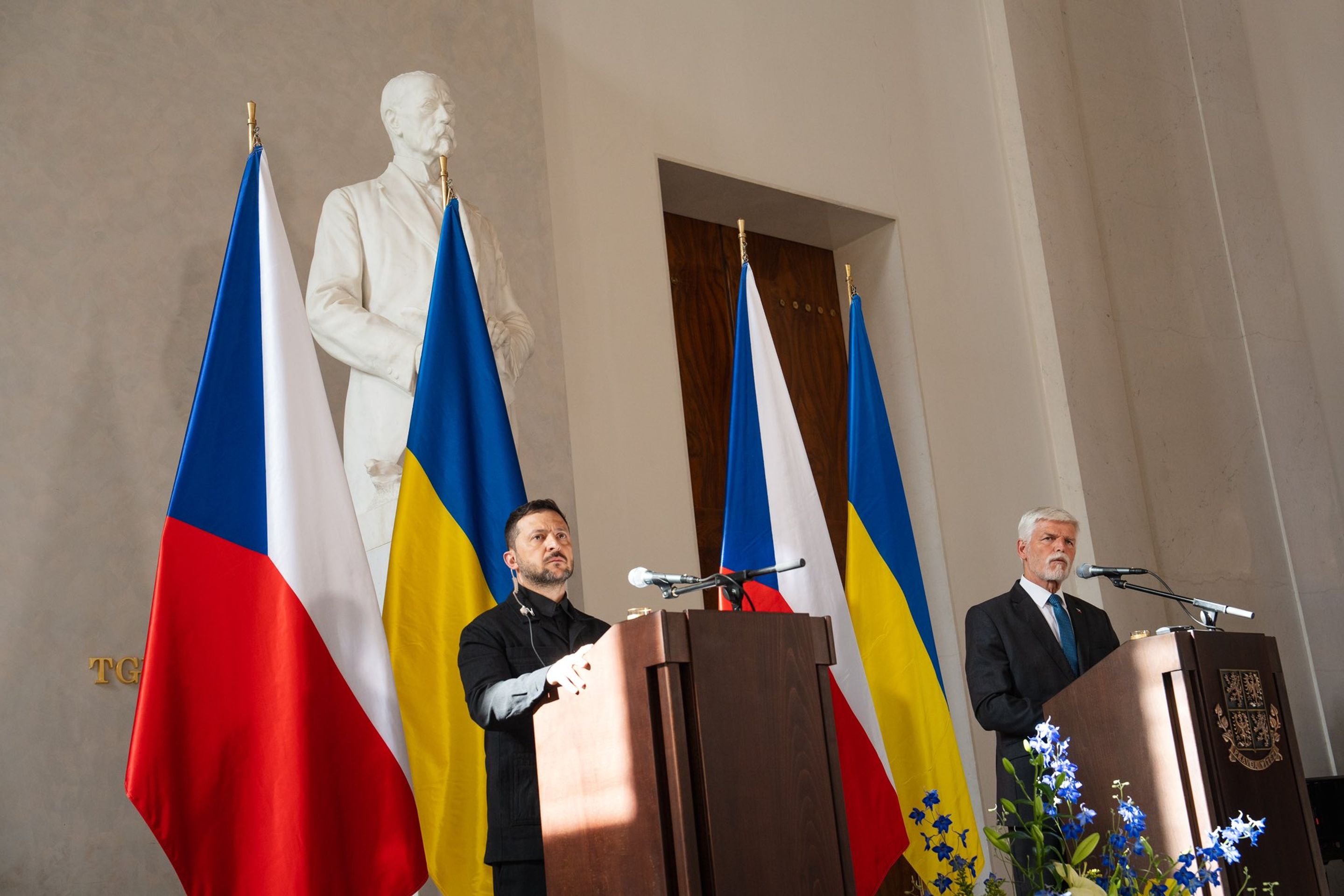 Volodymyr Zelenskyj v Praze, 4. 5. 2025 prezidentpavel (2) - Volodymyr Zelenskyj v Praze, 2025 (14/19)