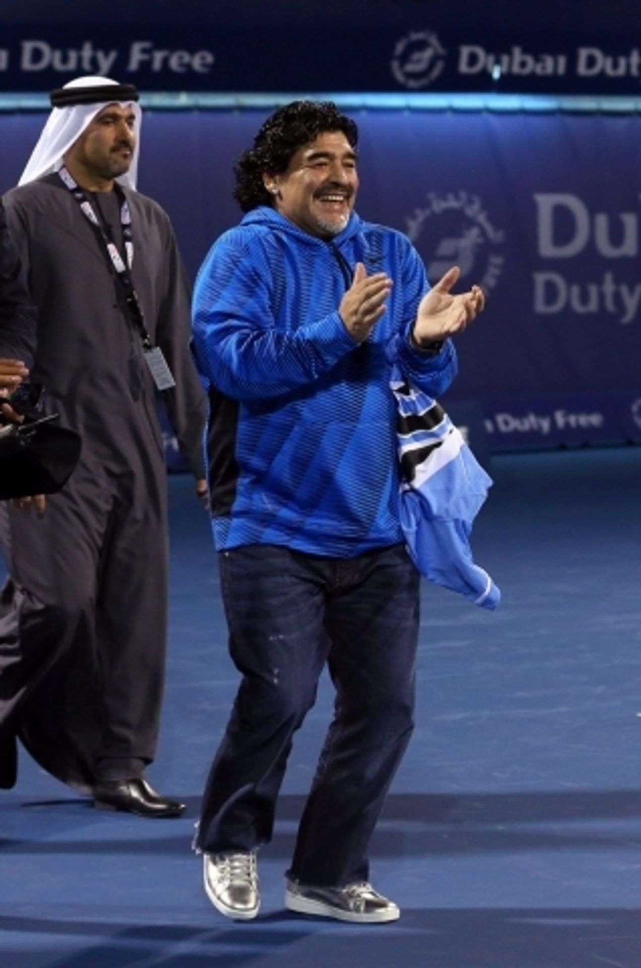 Diego Maradona se v Dubaji setkal s Caroline Wozniackou - 1 - GALERIE: Diego Maradona se v Dubaji potkal s Caroline Wozniackou (6/6)