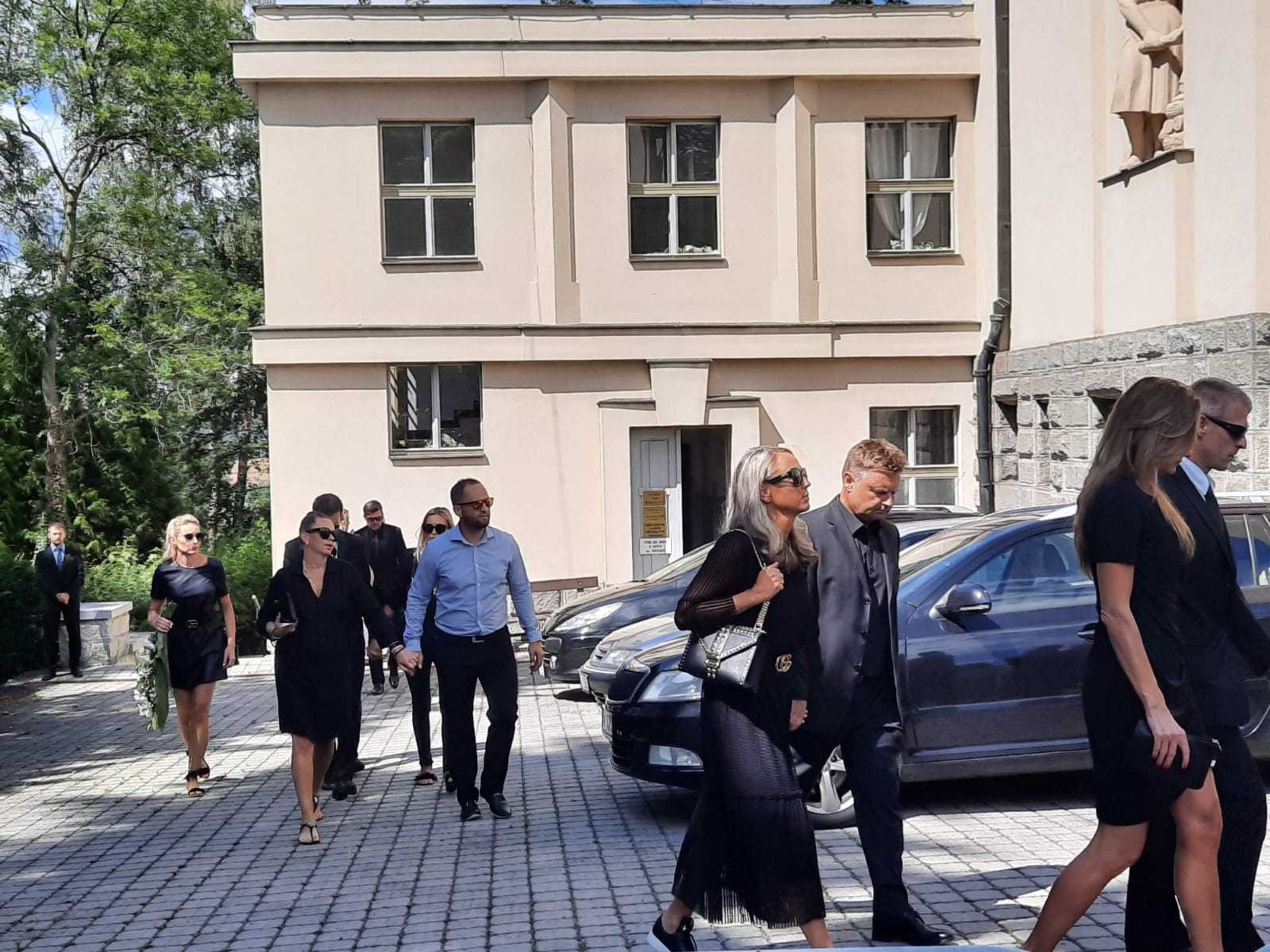 Pohřeb Mariana Čišovského - 2 - GALERIE: Pohřeb Marian Čišovského (12/13)