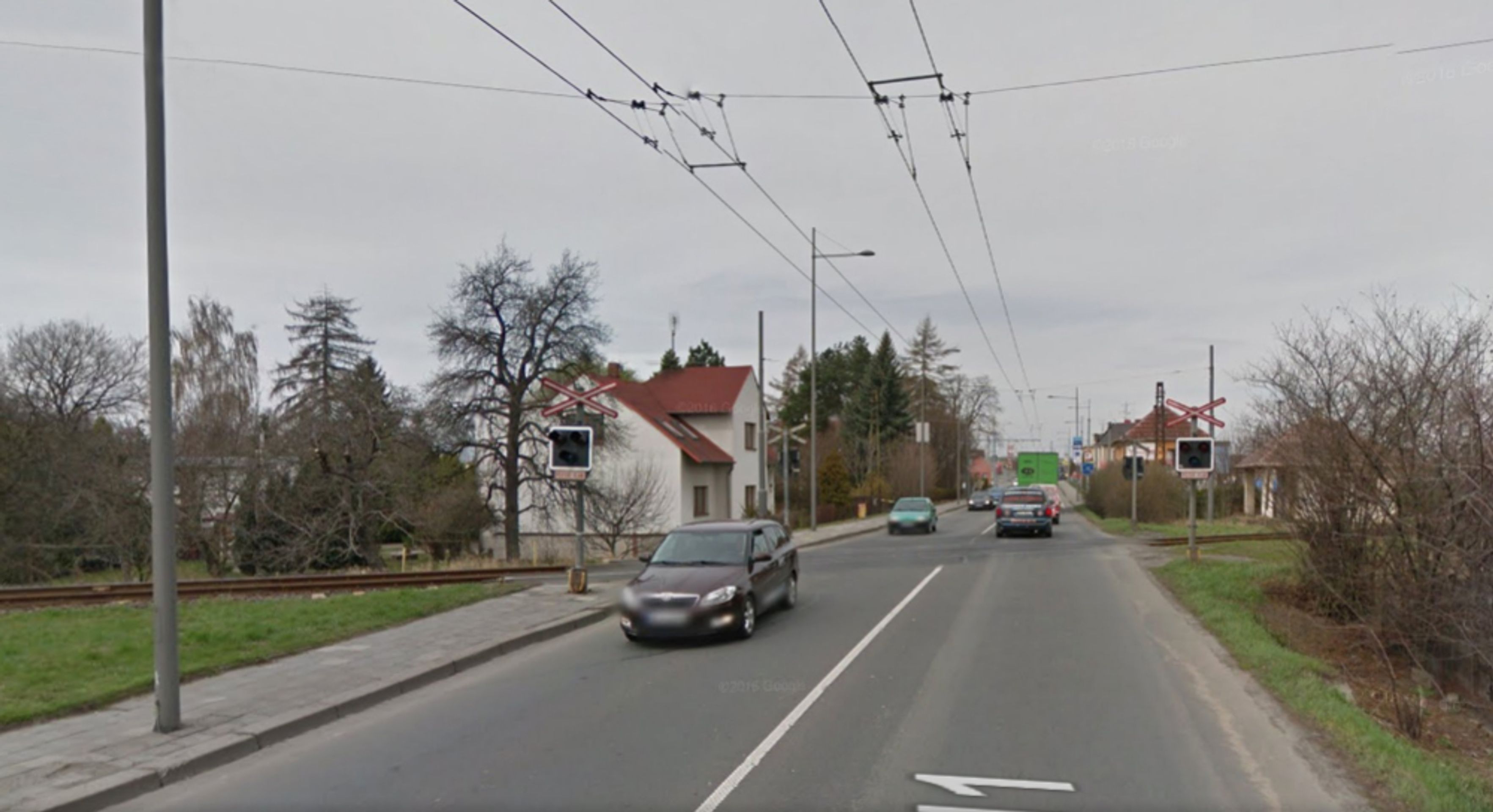 Nebezpečné přejezdy: P 7770, Krnov - Opava východ, Moravskoslezský kraj_přejezd bez závor, řešení: se závorami. DŮVOD: Nehoda - GALERIE: Nebezpečné přejezdy - Královéhradecký kraj, Pardubický kraj, Olomoucký kraj, Moravskoslezský kraj (16/17)