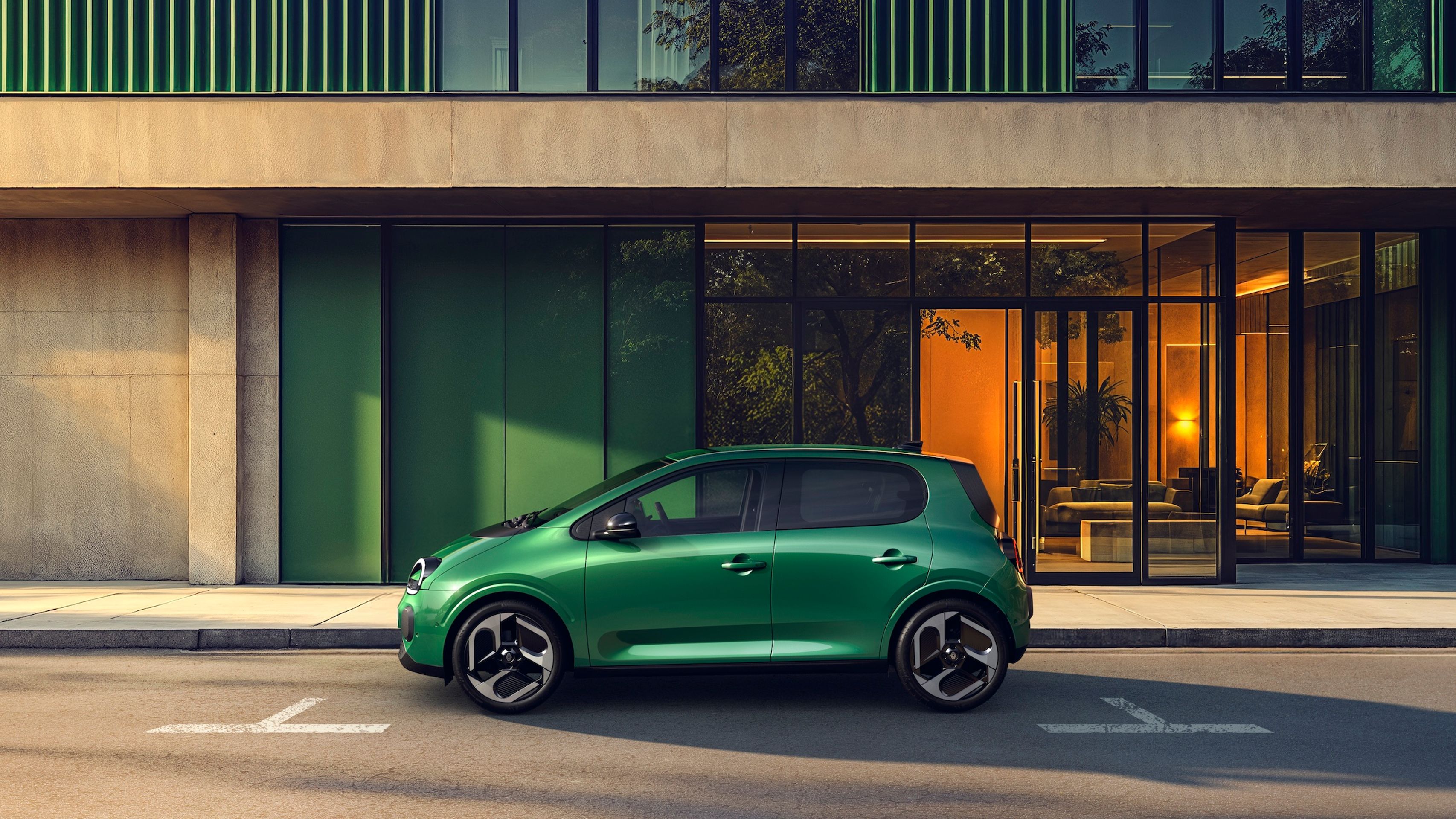 Renault Twingo E-Tech - Malé Twingo se vrací jako elektromobil (11/22)