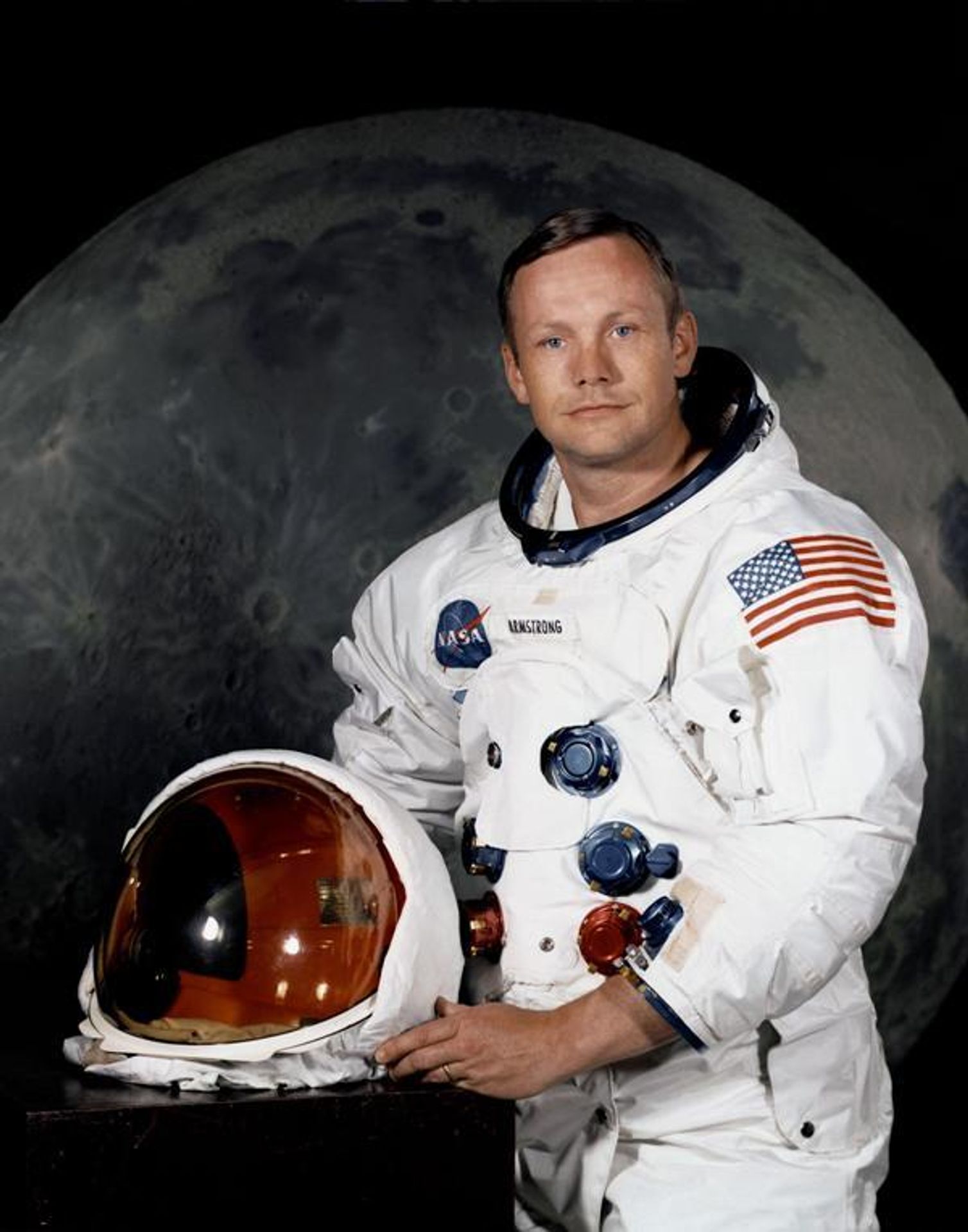 Neil Armstrong na měsíci - 6 - Neil Armstrong na měsíci (4/16)