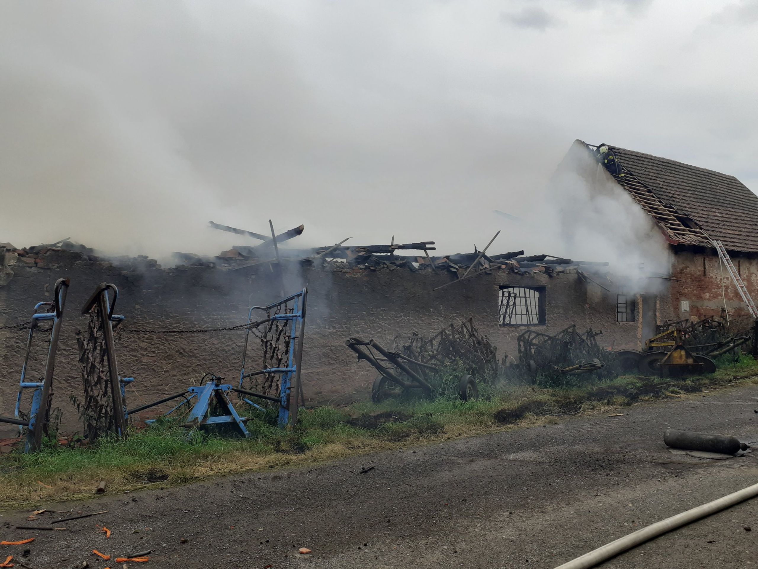 Exploze ve výrobně pyrotechniky - Exploze skladu s pyrotechnikou (5/9)