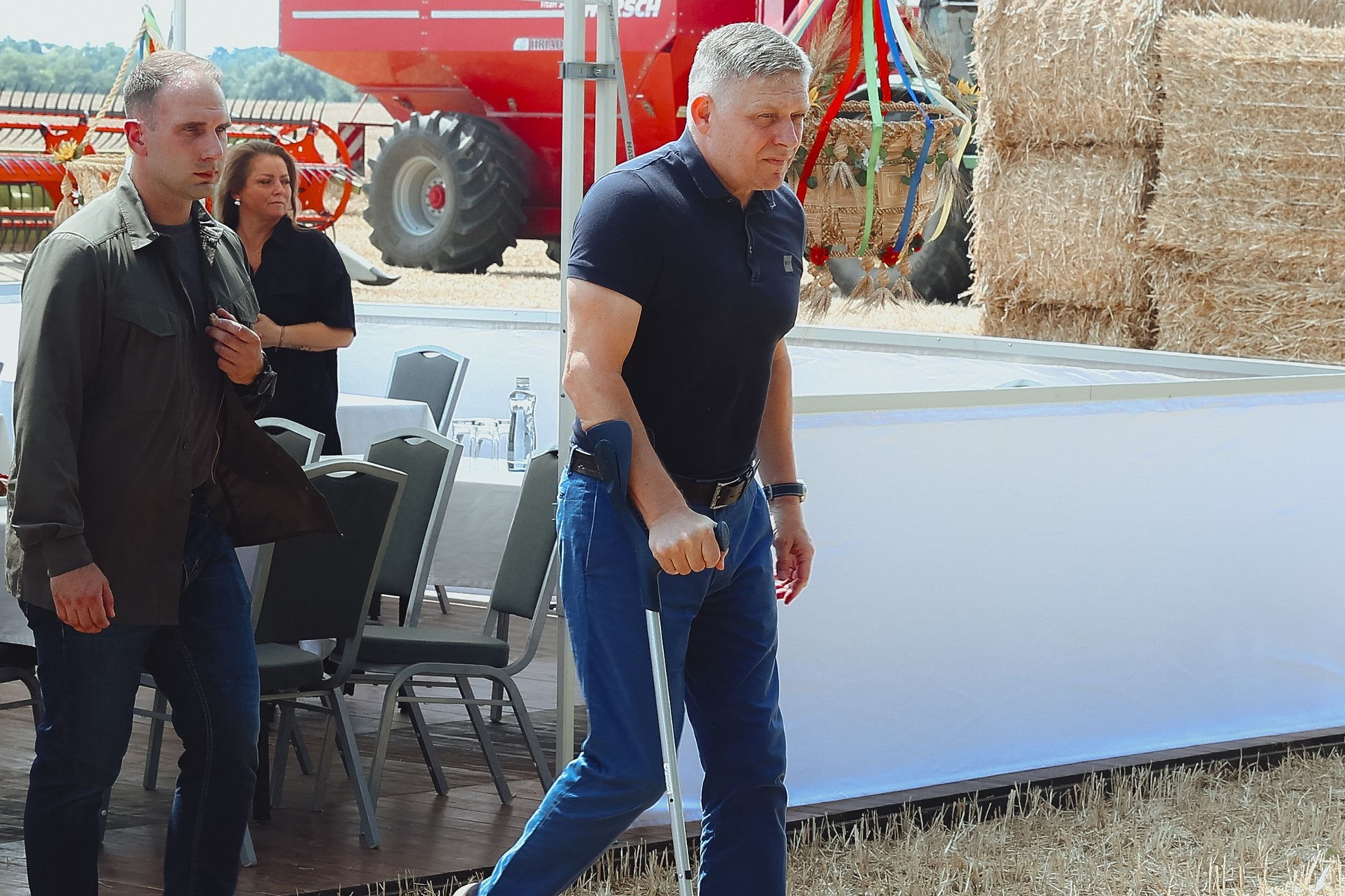 Robert Fico na kontrole sklizně (4) - Robert Fico na kontrole sklizně (3/5)