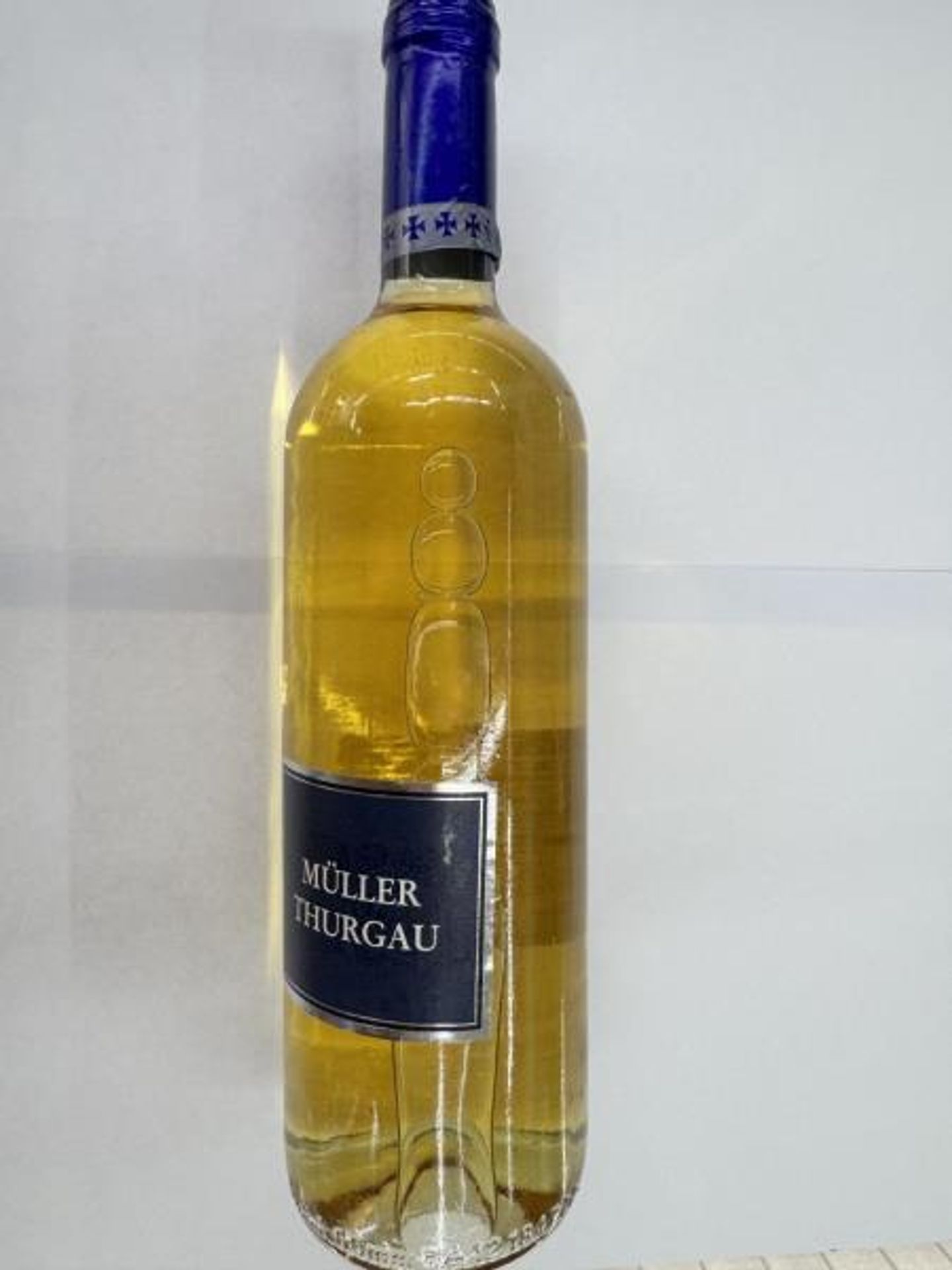 Müller Thurgau - víno bílé, suché, alk. 11,5%obj., víno z Maďarska (1) - Závadná vína (3/17)