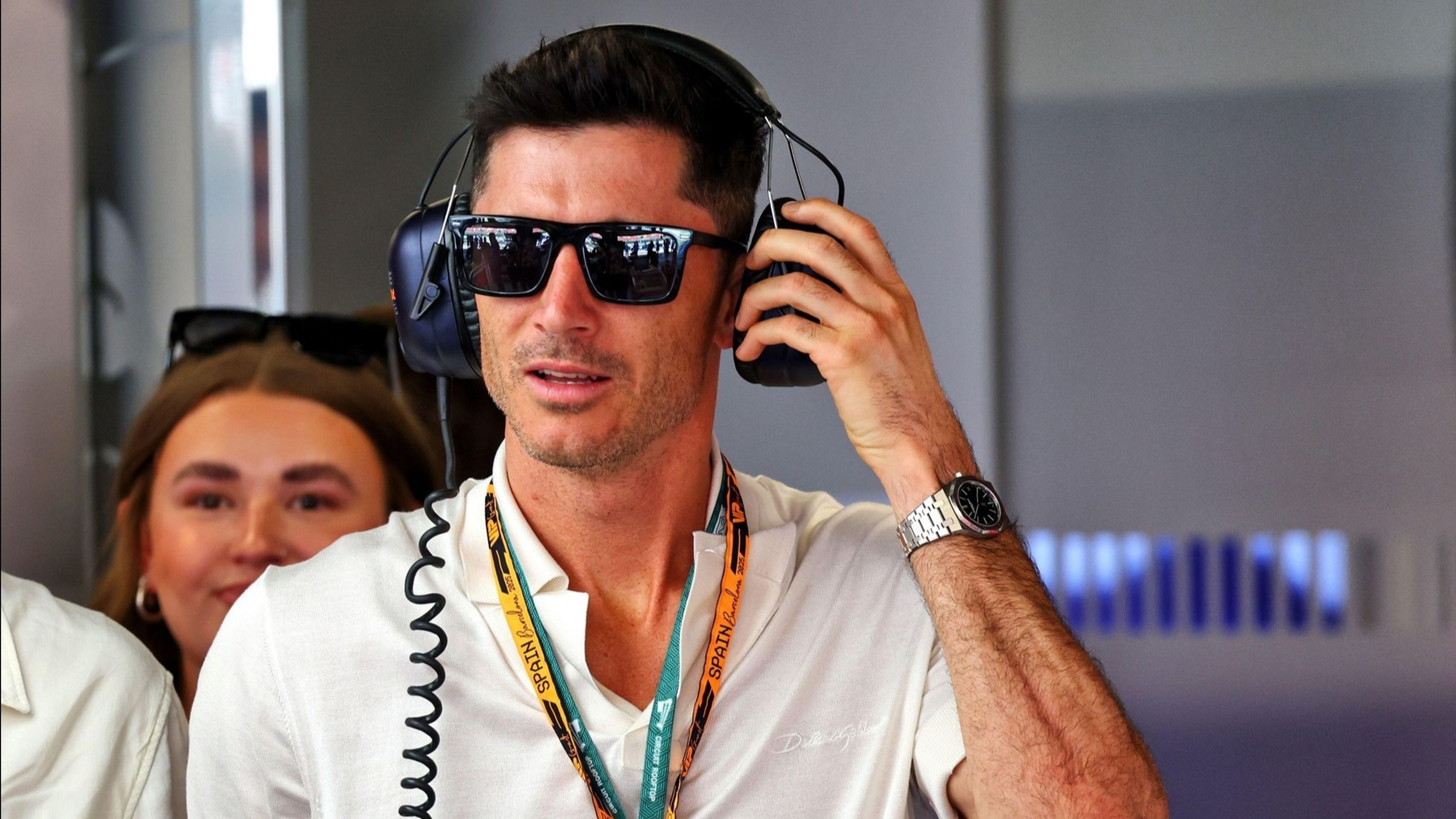 Robert Lewandowski (cropped) - Celebrity na F1 v Barceloně (10/10)