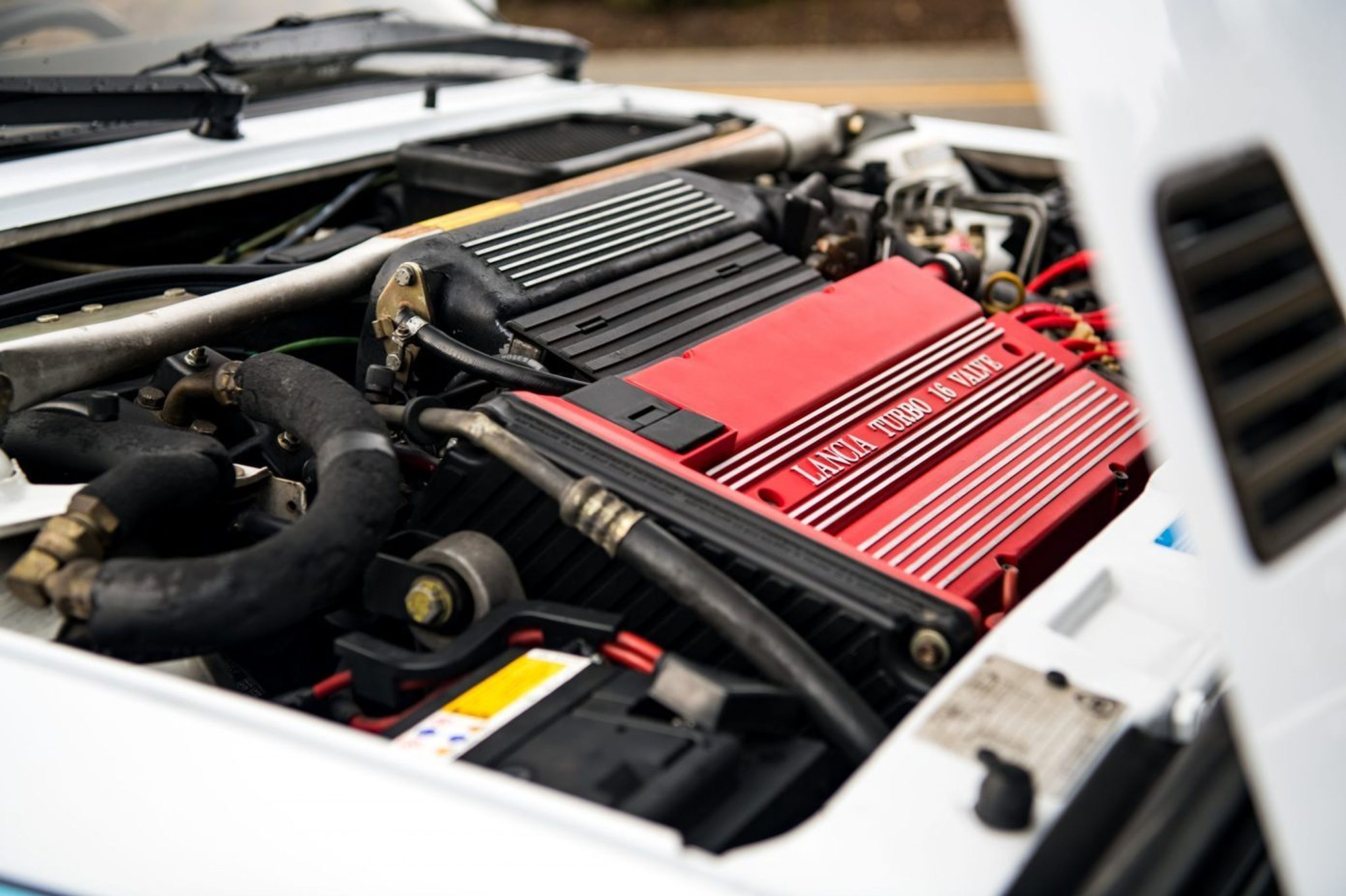 Lancia Delta Integrale Martini 5 Evoluzione - 35 - Fotogalerie: Skoro třicet let stará, ale pořád krásná Lancia Delta (17/20)