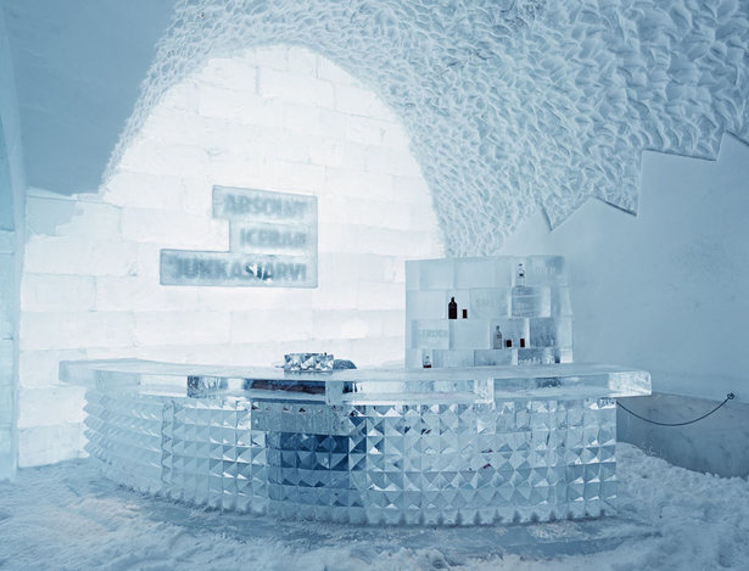 Hotel Icehotel, Jukkasjärvi (Švédsko) - Galerie: Bydlení jako ve Star Wars (3/9)