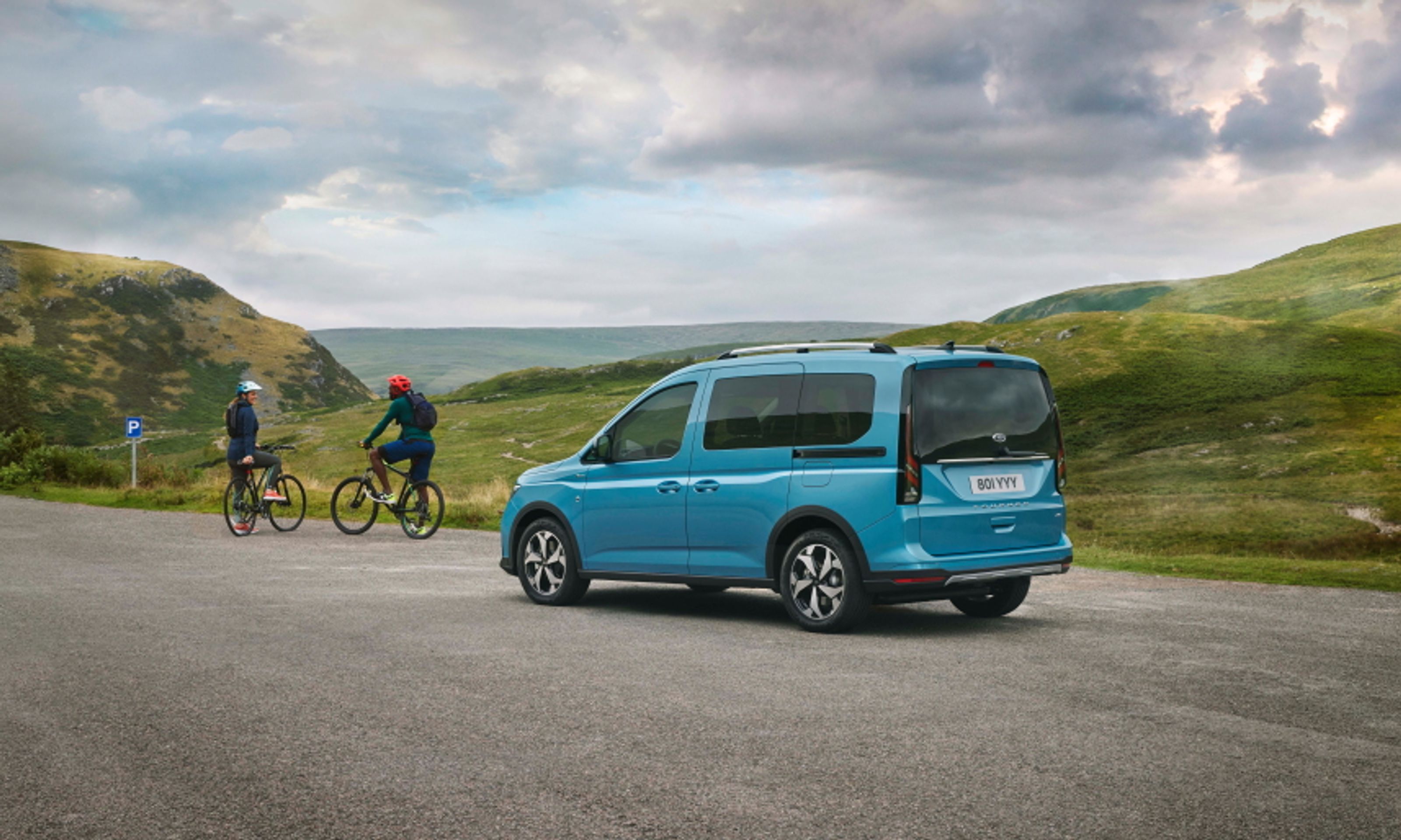 Ford Tourneo Connect - Z nového Fordu Tourneo je všestranné auto pro rodinu (3/13)