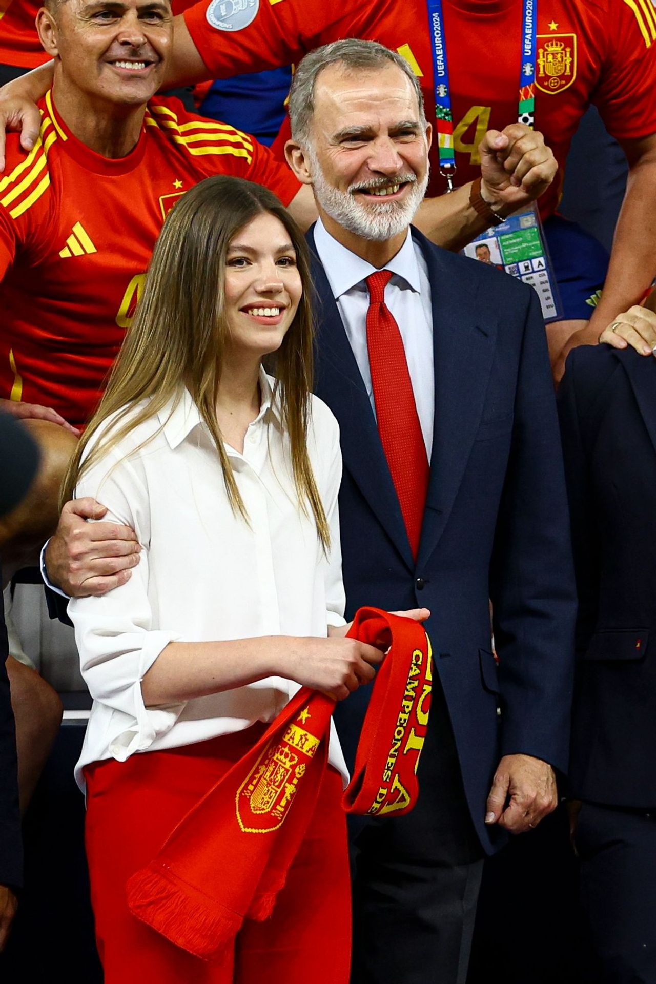 Král Filip VI. a princezna Sofie - Britská a španělská královská rodina fandí na Euru 2024 (4/6)