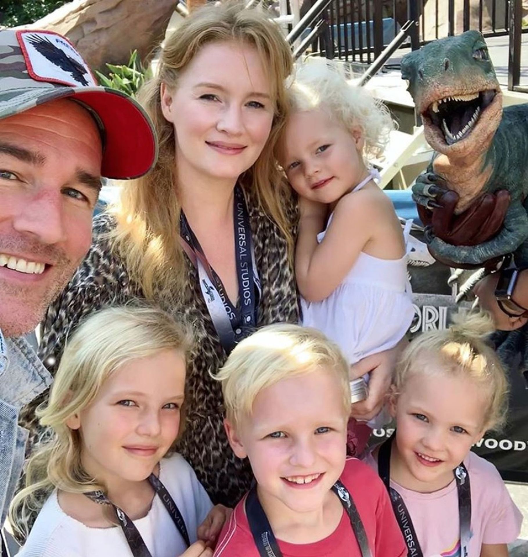 James Van Der Beek s rodinou, 18. 9. 2019 - James Van Der Beek (2/5)