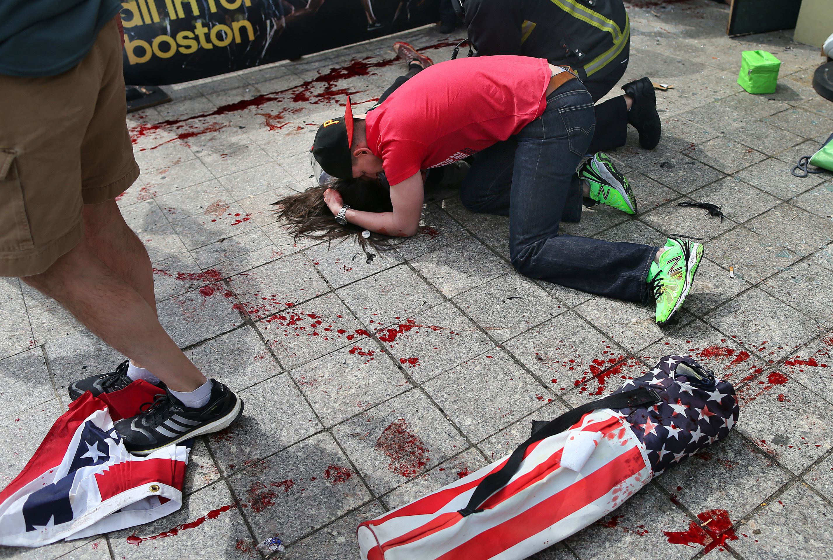 Útok na bostonský maraton - 4 - Výbuch v Bostonu (3/17)
