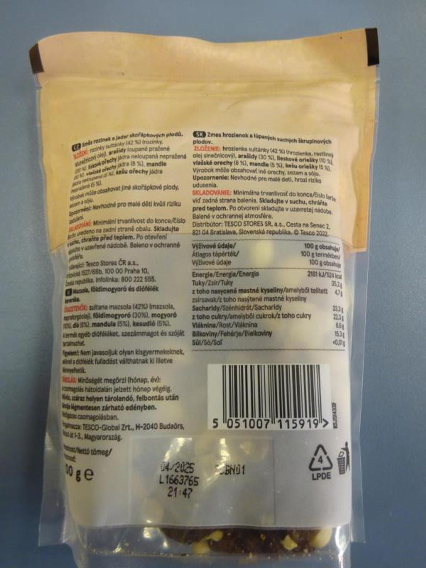 Nejakostní směs rozinek a oříšků (3) - Šizené potraviny (2/9)