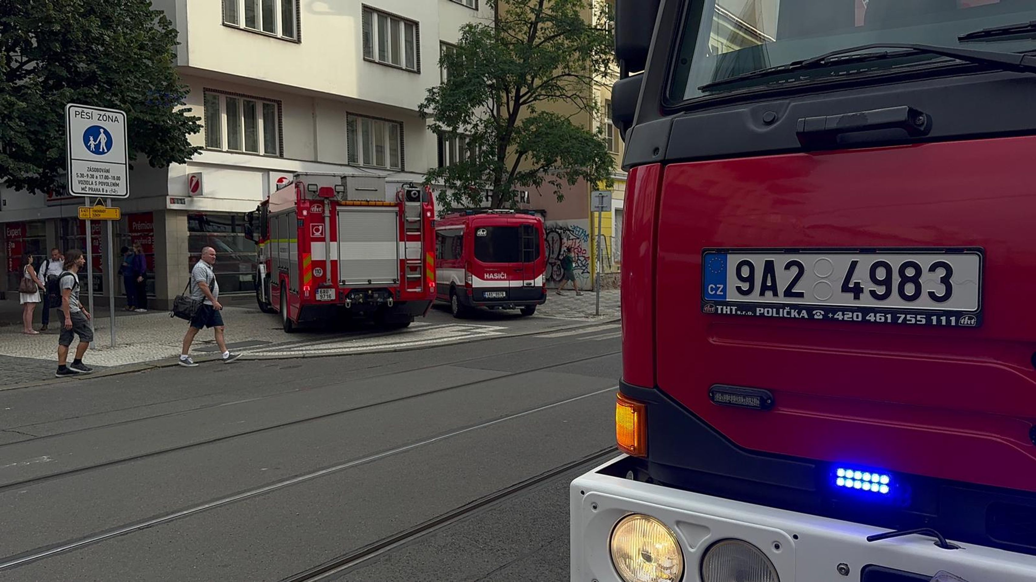 Ve stanici Křižíkova spadl slepec pod metro - Pád slepce pod metro (7/7)