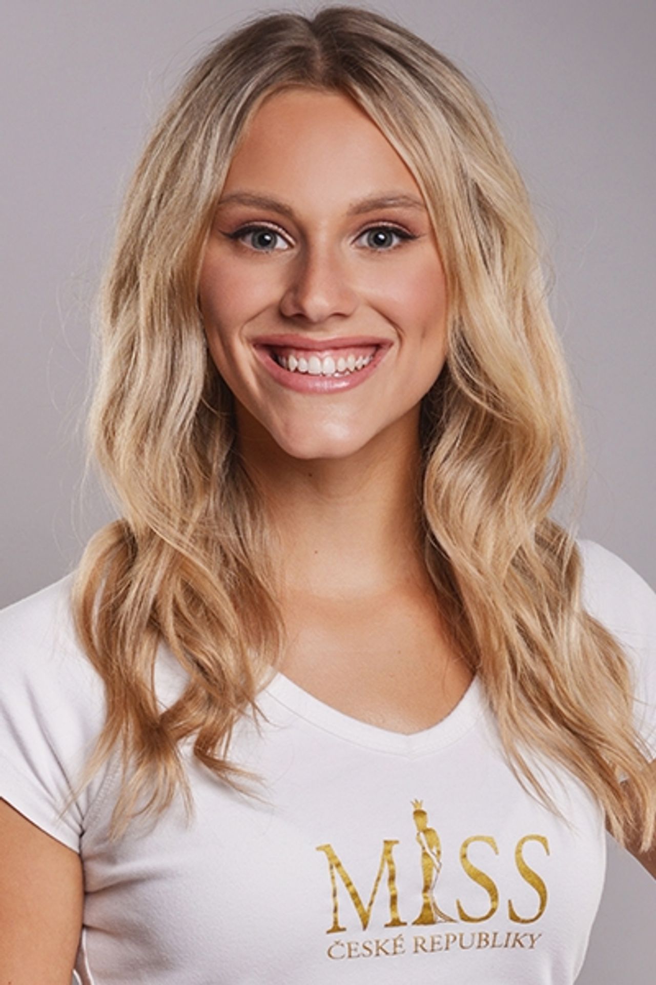Veronika Sandholzová - Superfinalistky Miss ČR 2021 (6/8)