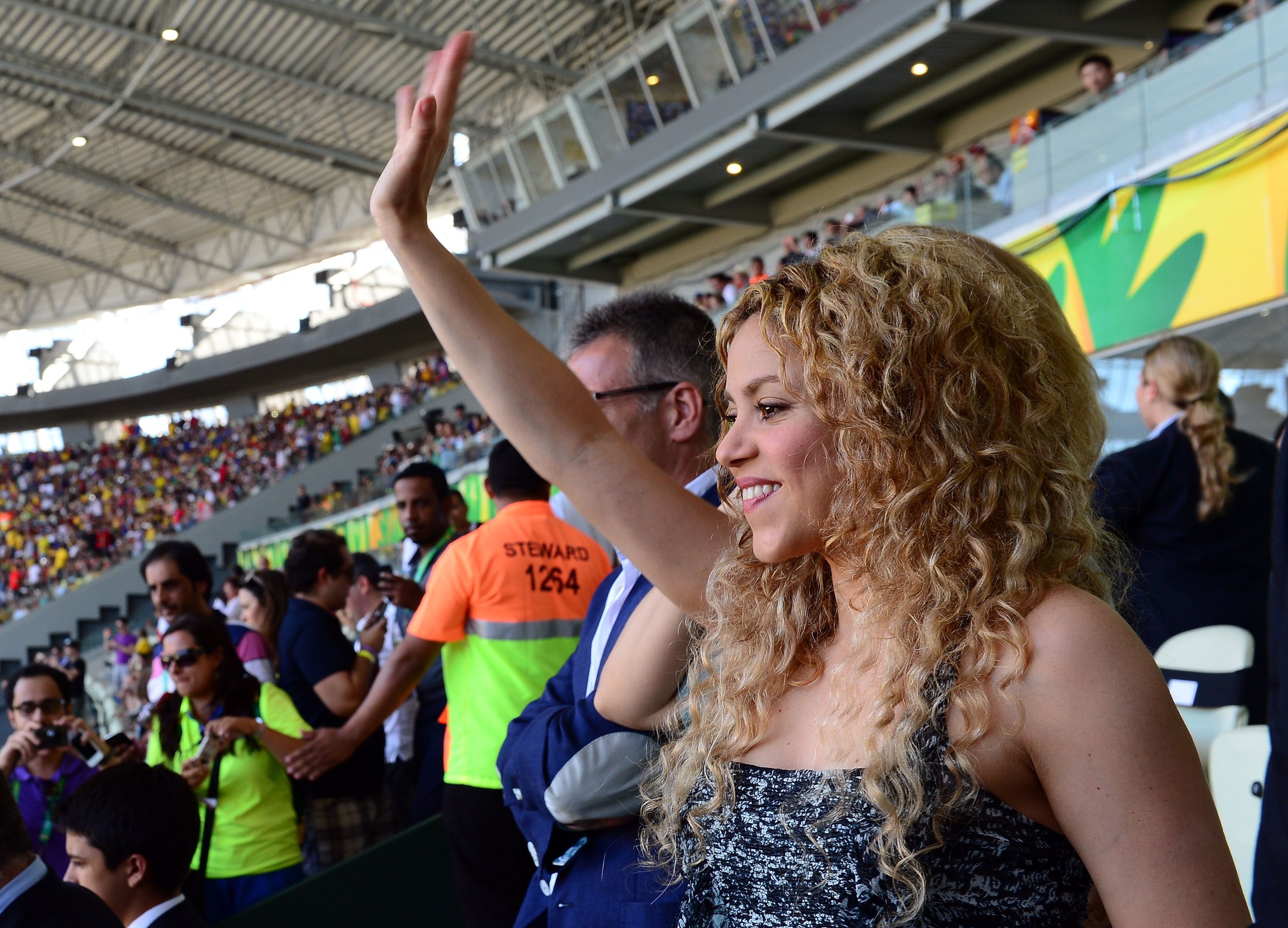 Shakira na Poháru FIFA - 3 - GALERIE: Shakira fandí Španělům na Poháru FIFA (5/9)