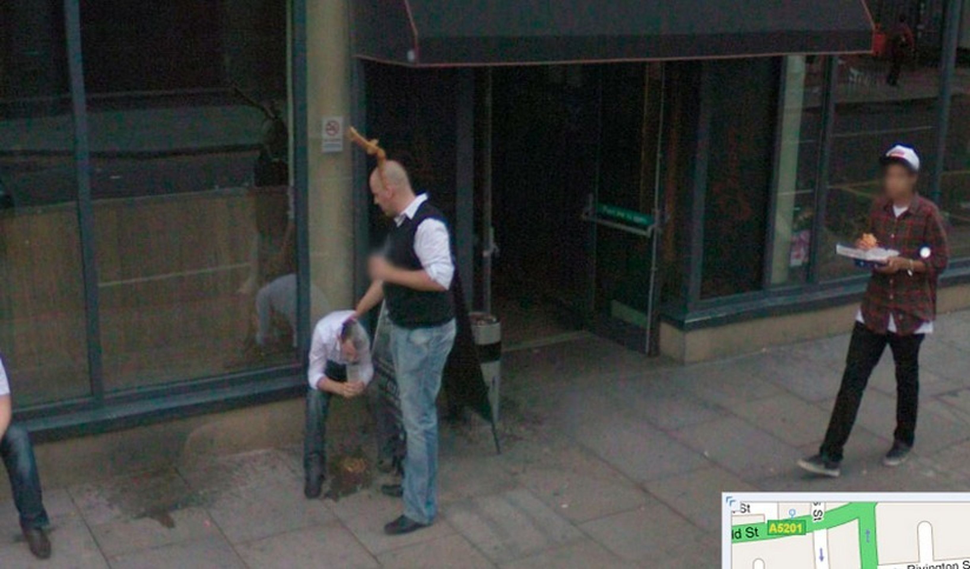 Další kuriozity z Google Street View - 20 - GALERIE: 40 nejzajímavějších fotek na Googlu (19/39)